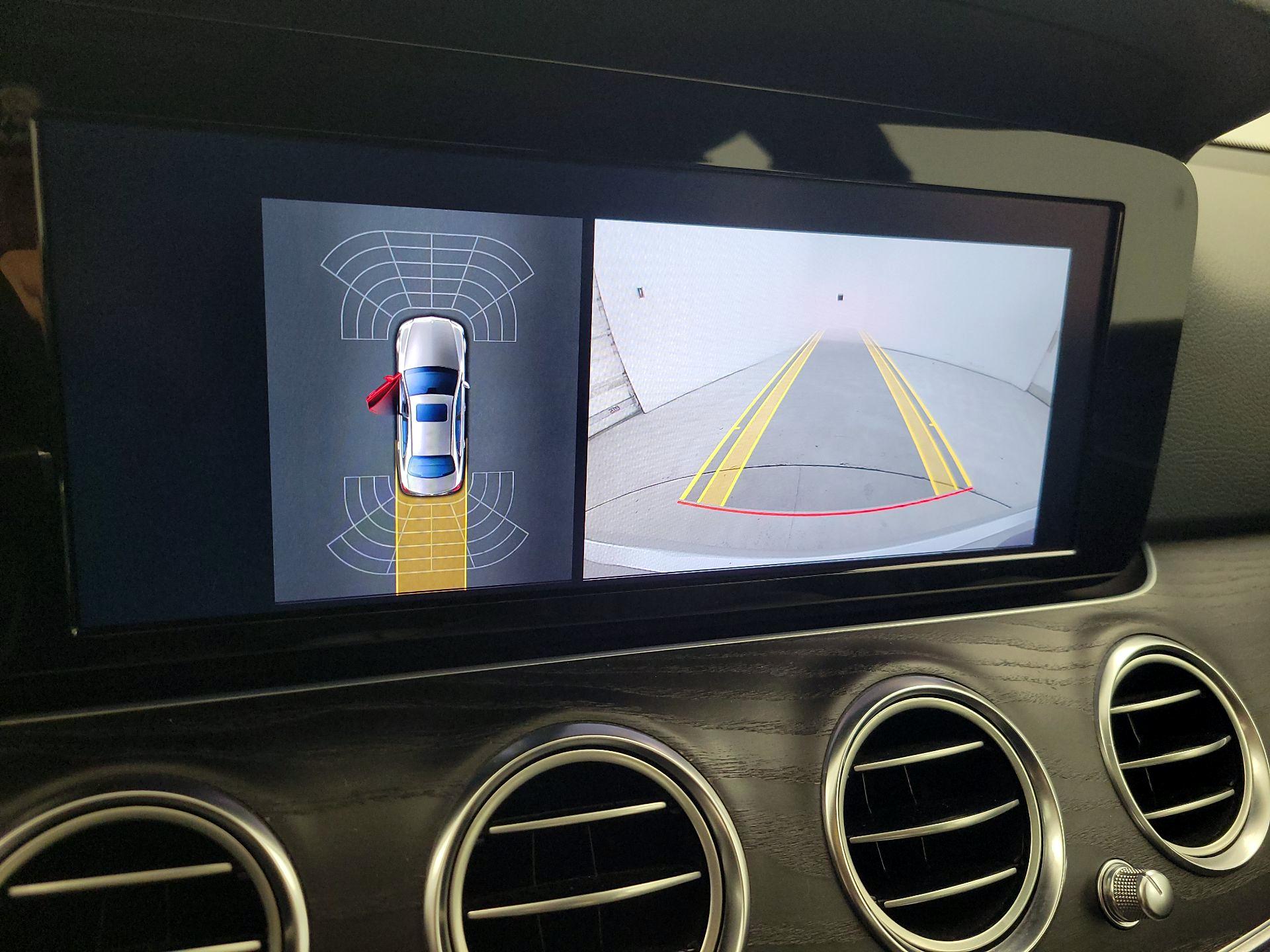 Thumbnail: 2017 Mercedes-Benz E-Class - 15