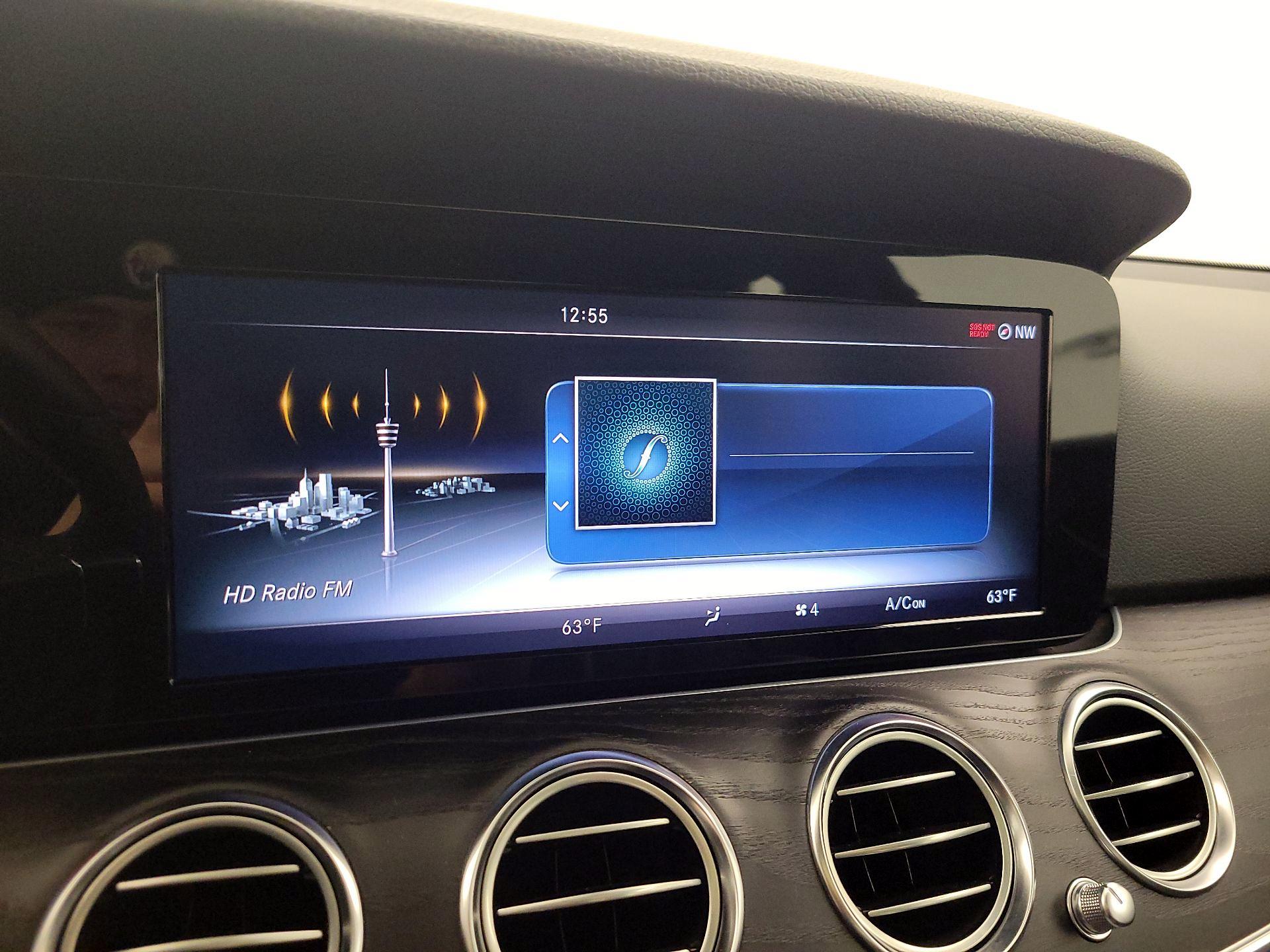 Thumbnail: 2017 Mercedes-Benz E-Class - 16