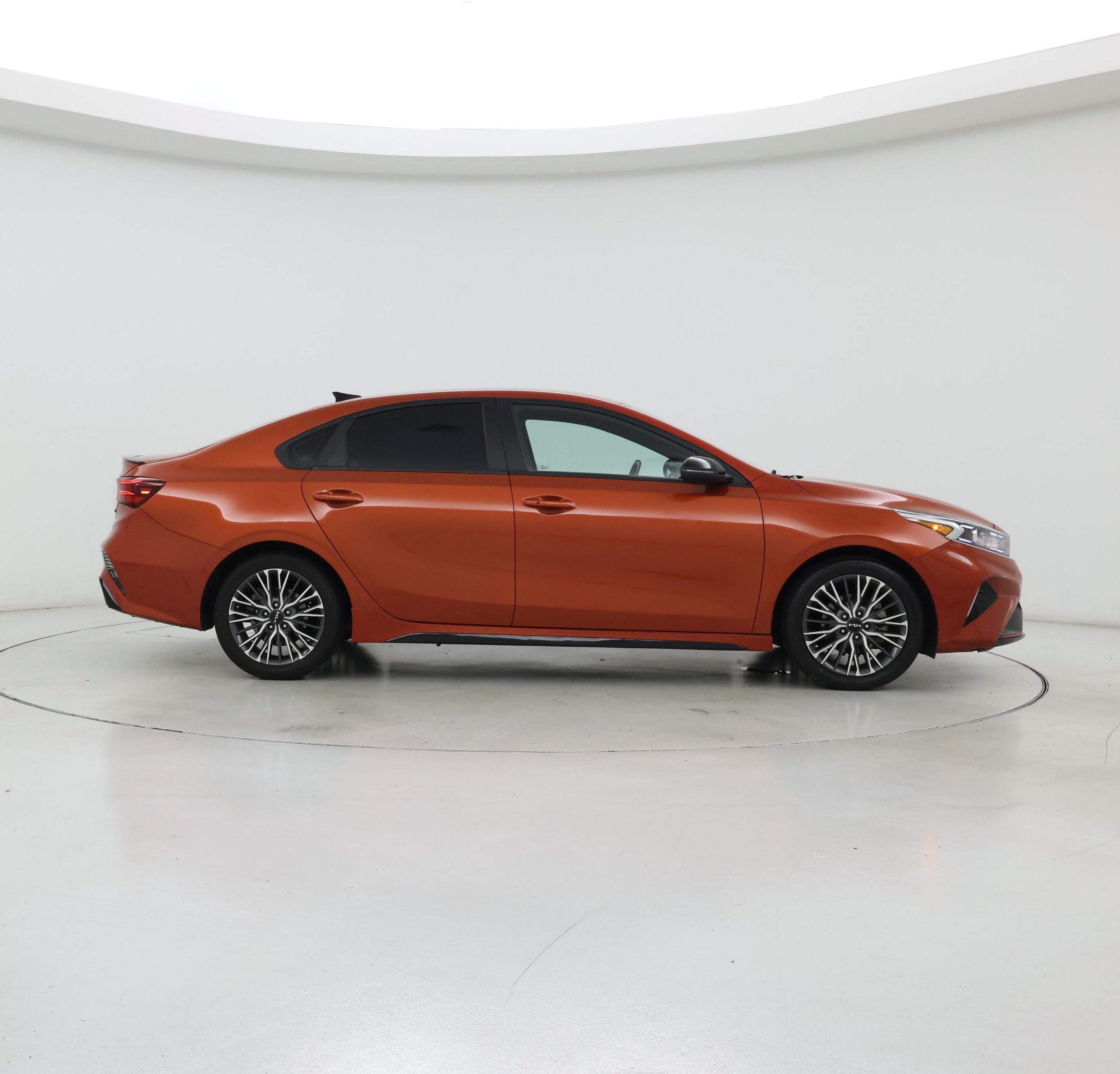 Thumbnail: 2023 Kia Forte - 7