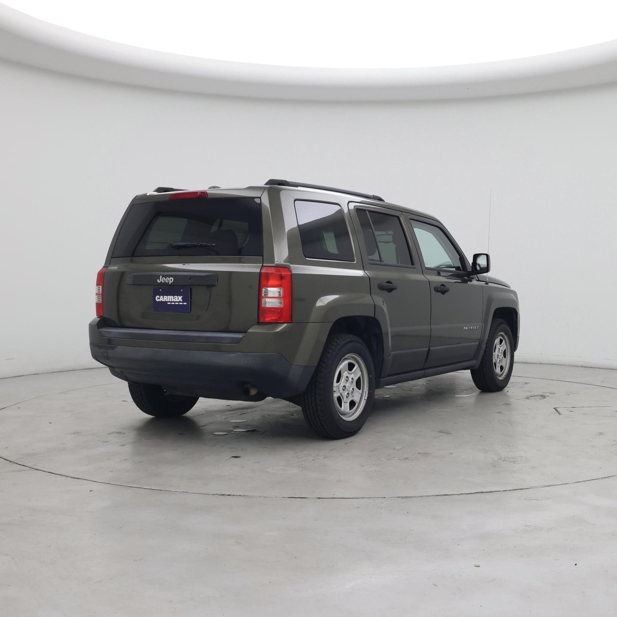 Thumbnail: 2016 Jeep Patriot - 8