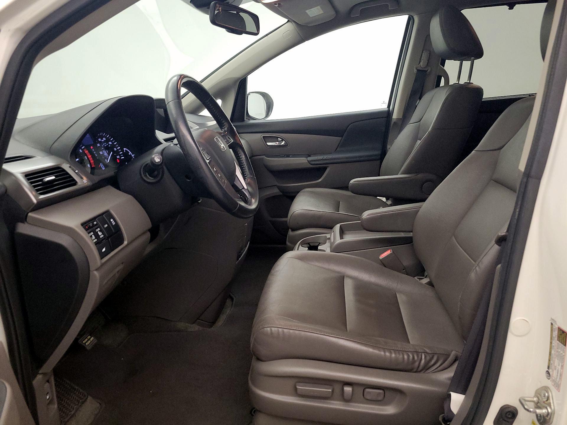 Thumbnail: 2016 Honda Odyssey - 11