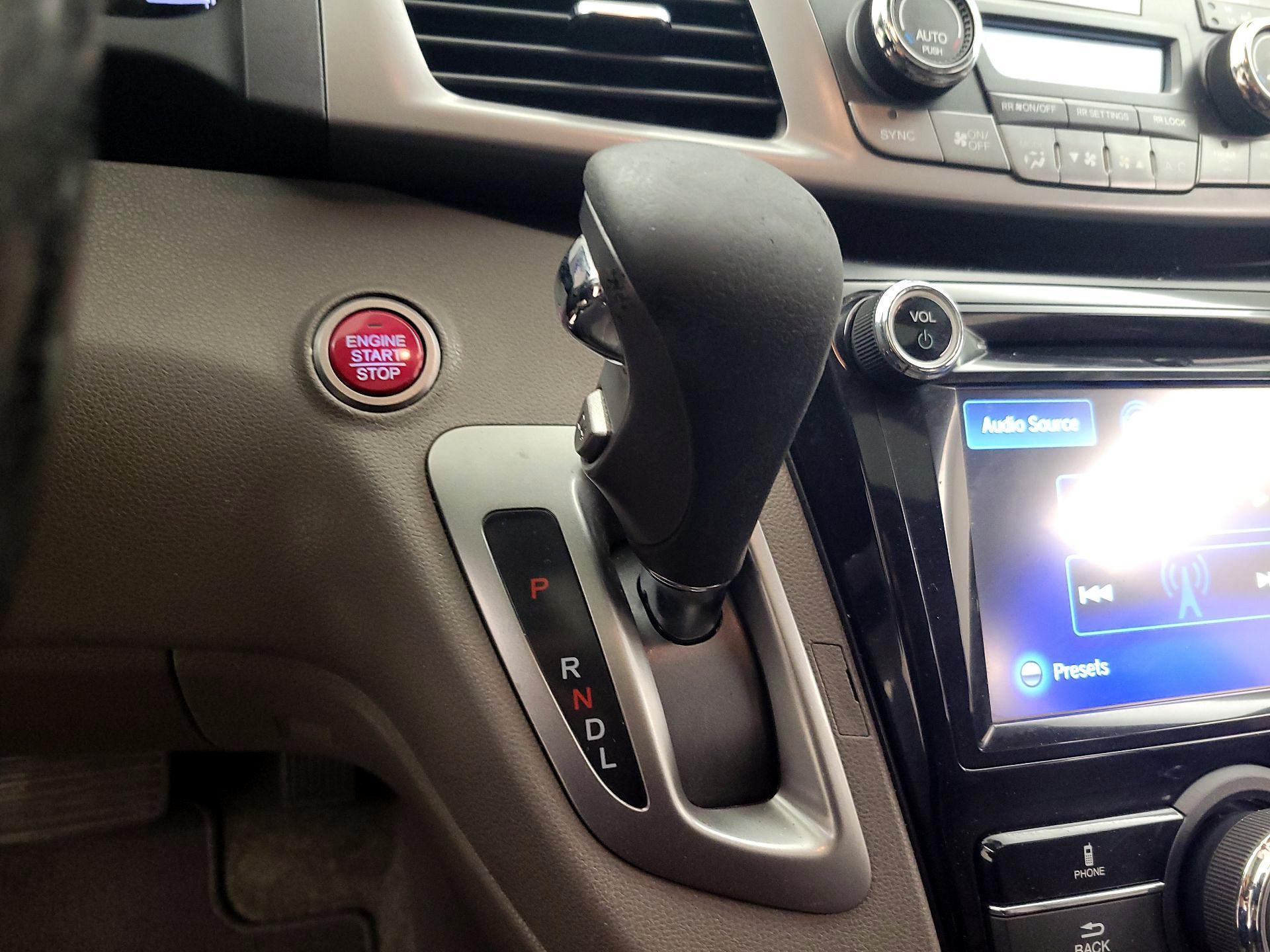 Thumbnail: 2016 Honda Odyssey - 17