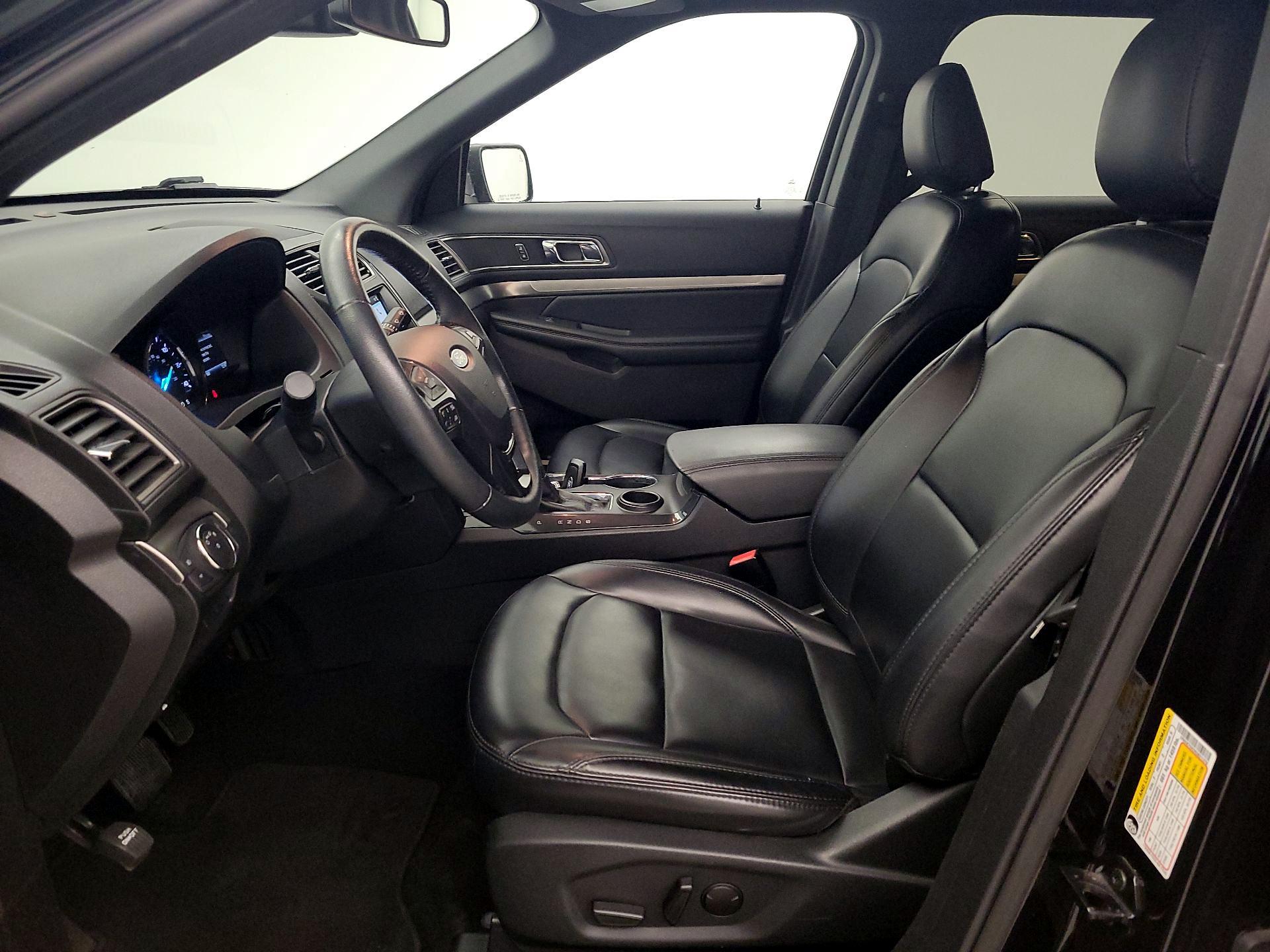 Thumbnail: 2019 Ford Explorer - 11