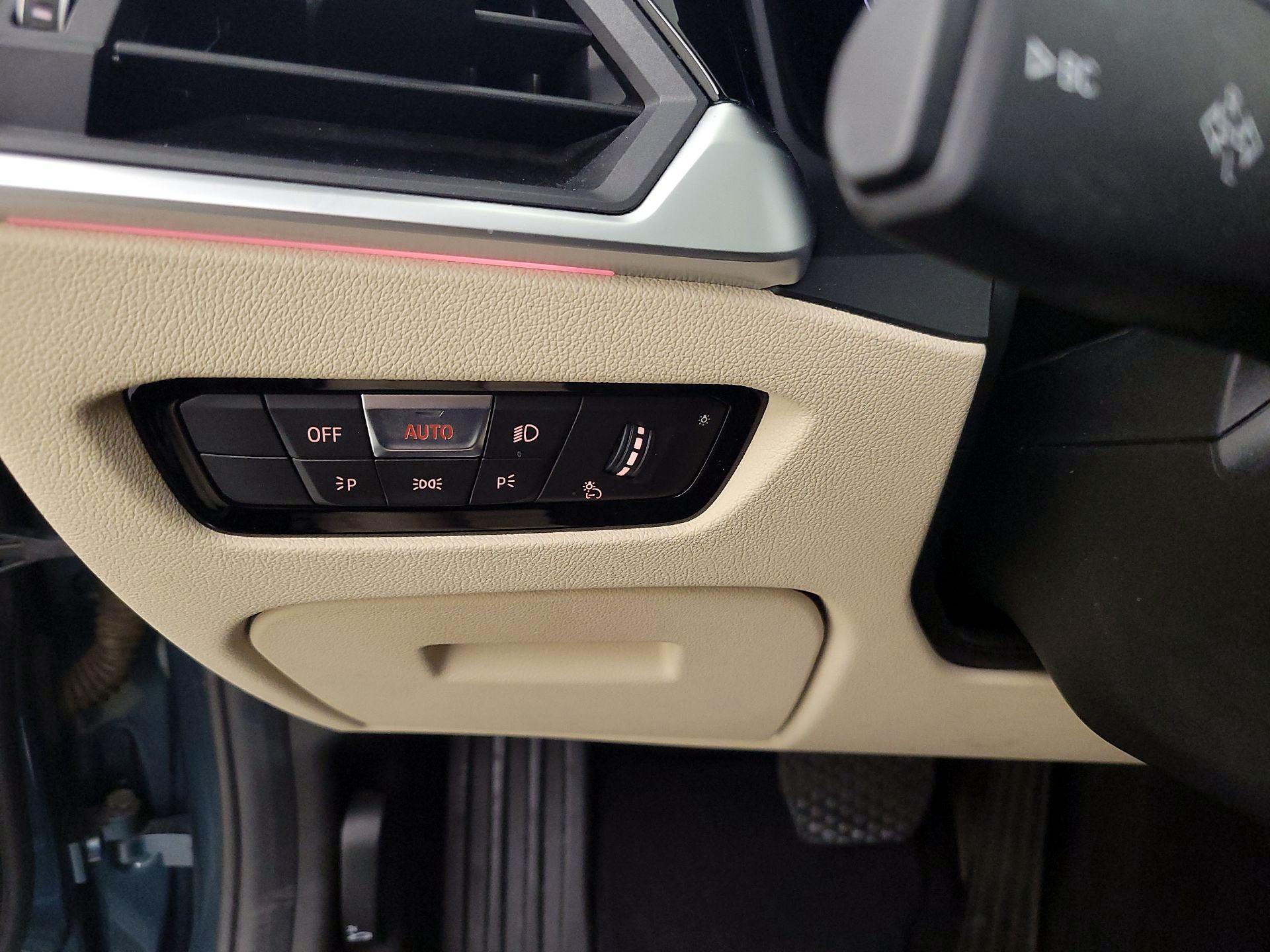 Thumbnail: 2019 BMW 3 Series - 13