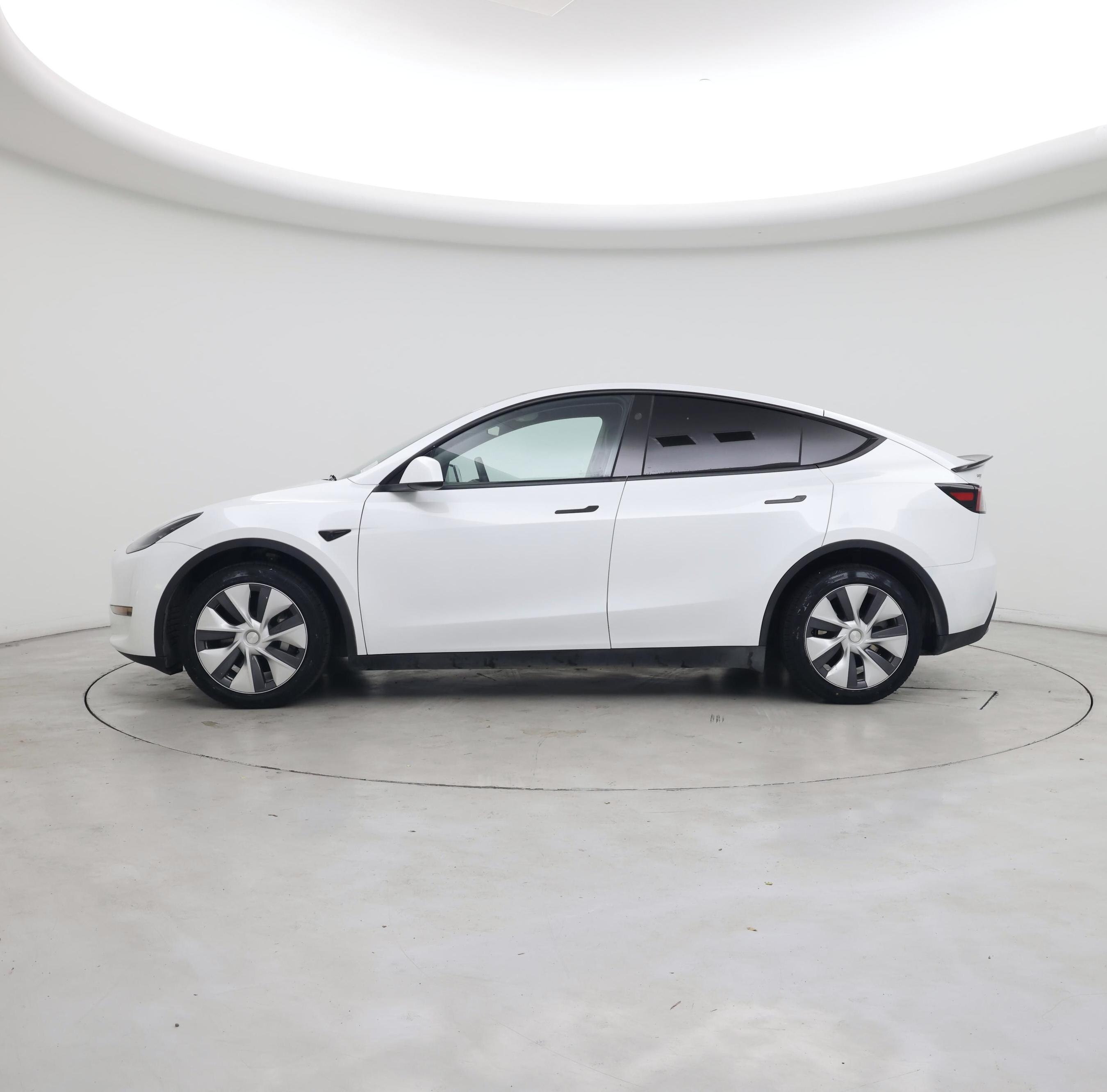 Thumbnail: 2023 Tesla Model Y - 3