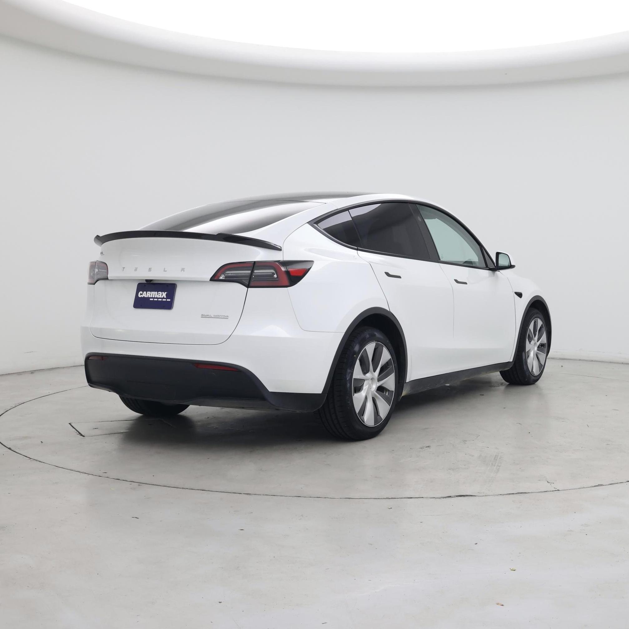 Thumbnail: 2023 Tesla Model Y - 8