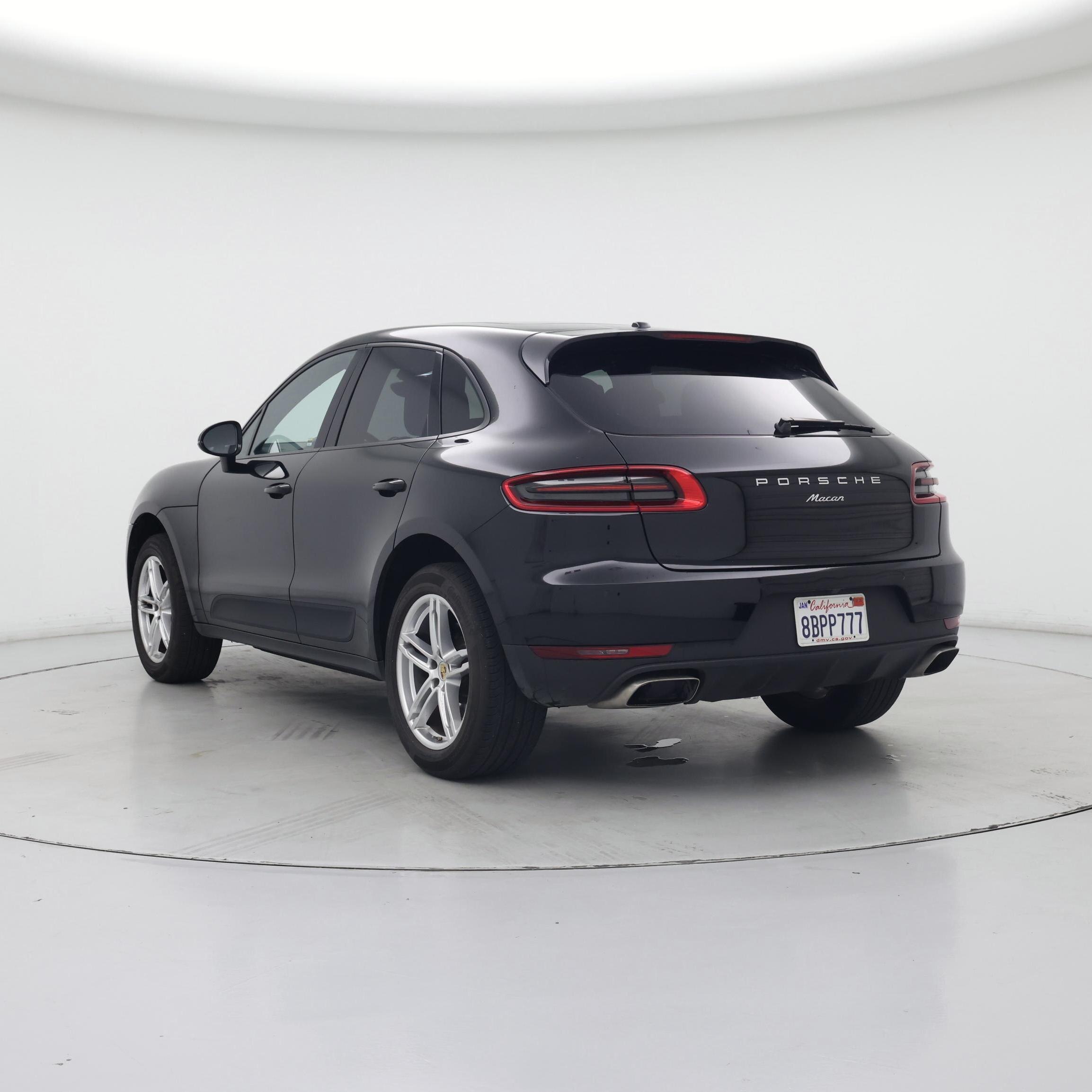 Thumbnail: 2018 Porsche Macan - 2