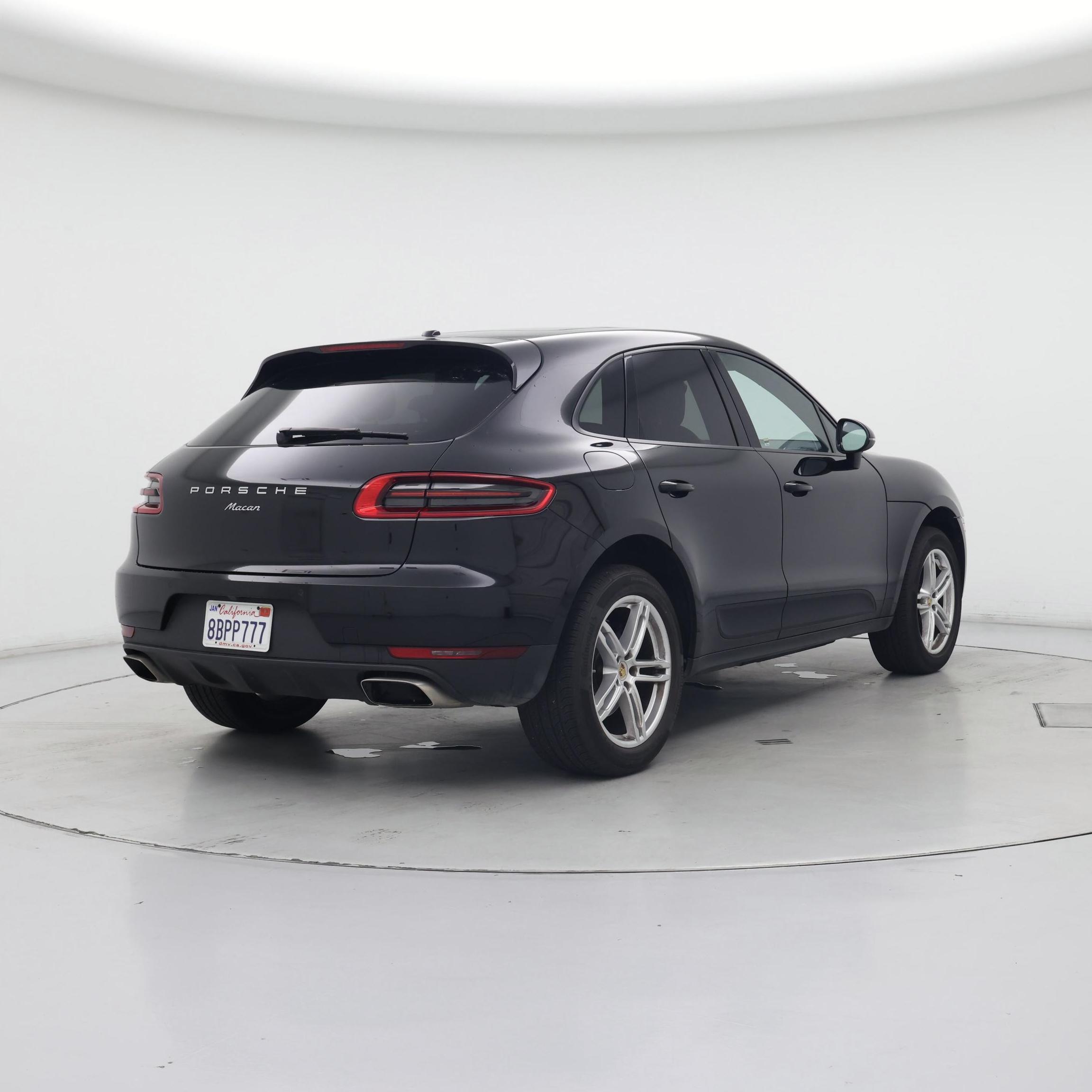 Thumbnail: 2018 Porsche Macan - 8