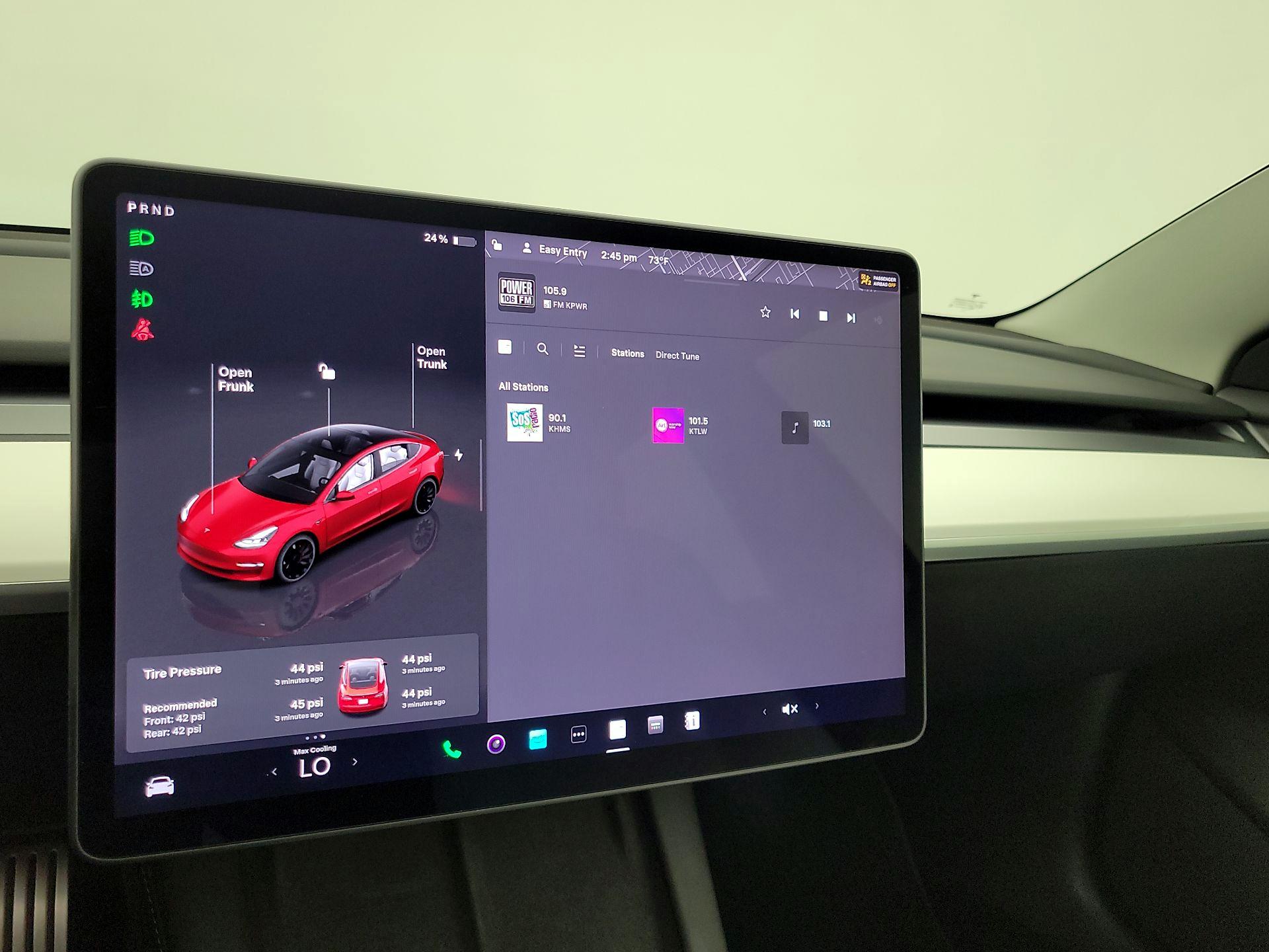 Thumbnail: 2022 Tesla Model 3 - 15