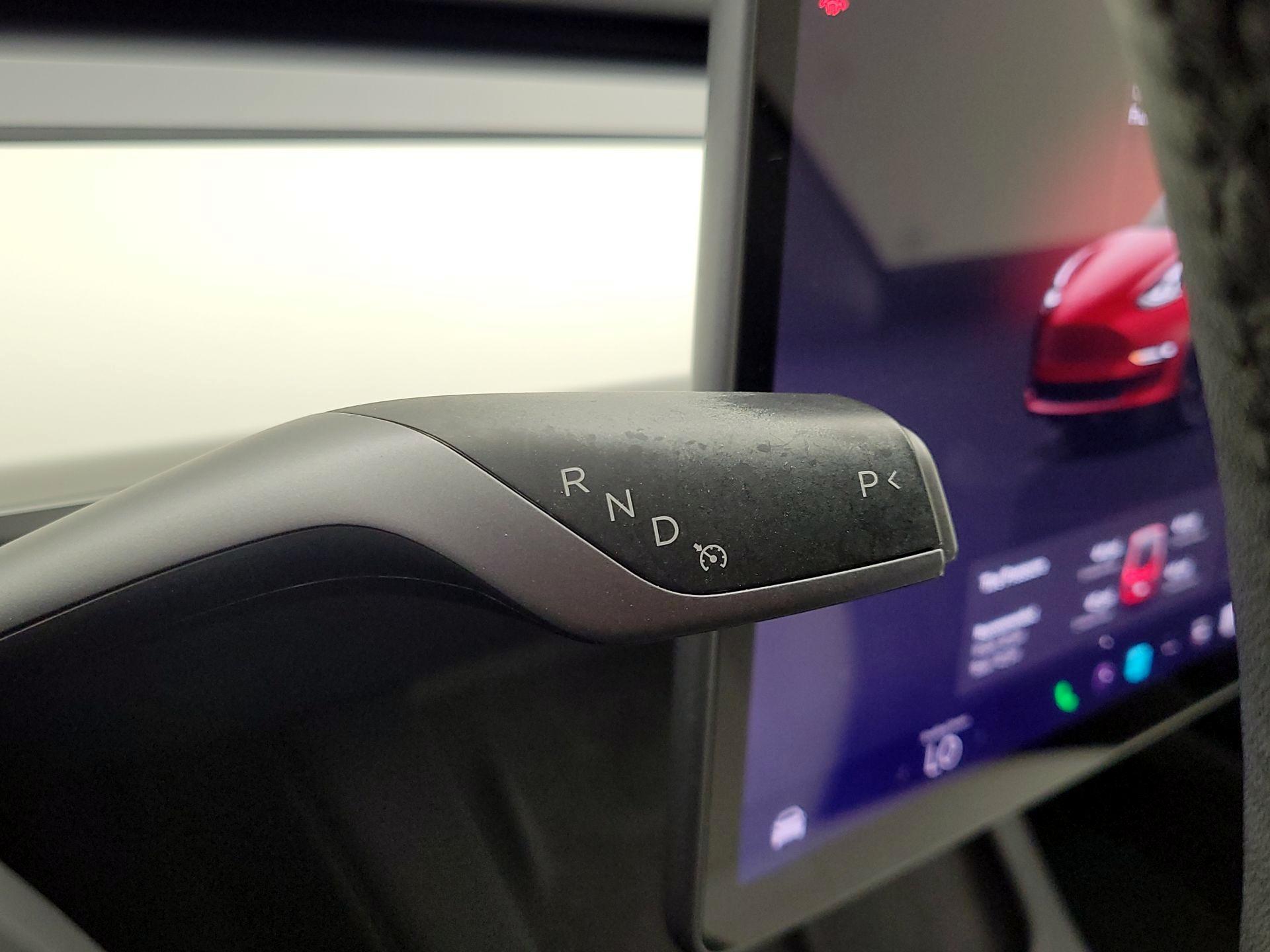 Thumbnail: 2022 Tesla Model 3 - 17