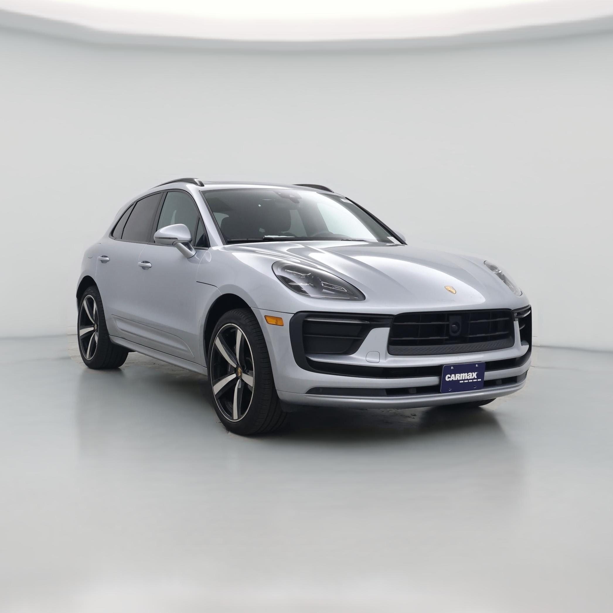 Thumbnail: 2023 Porsche Macan - 1