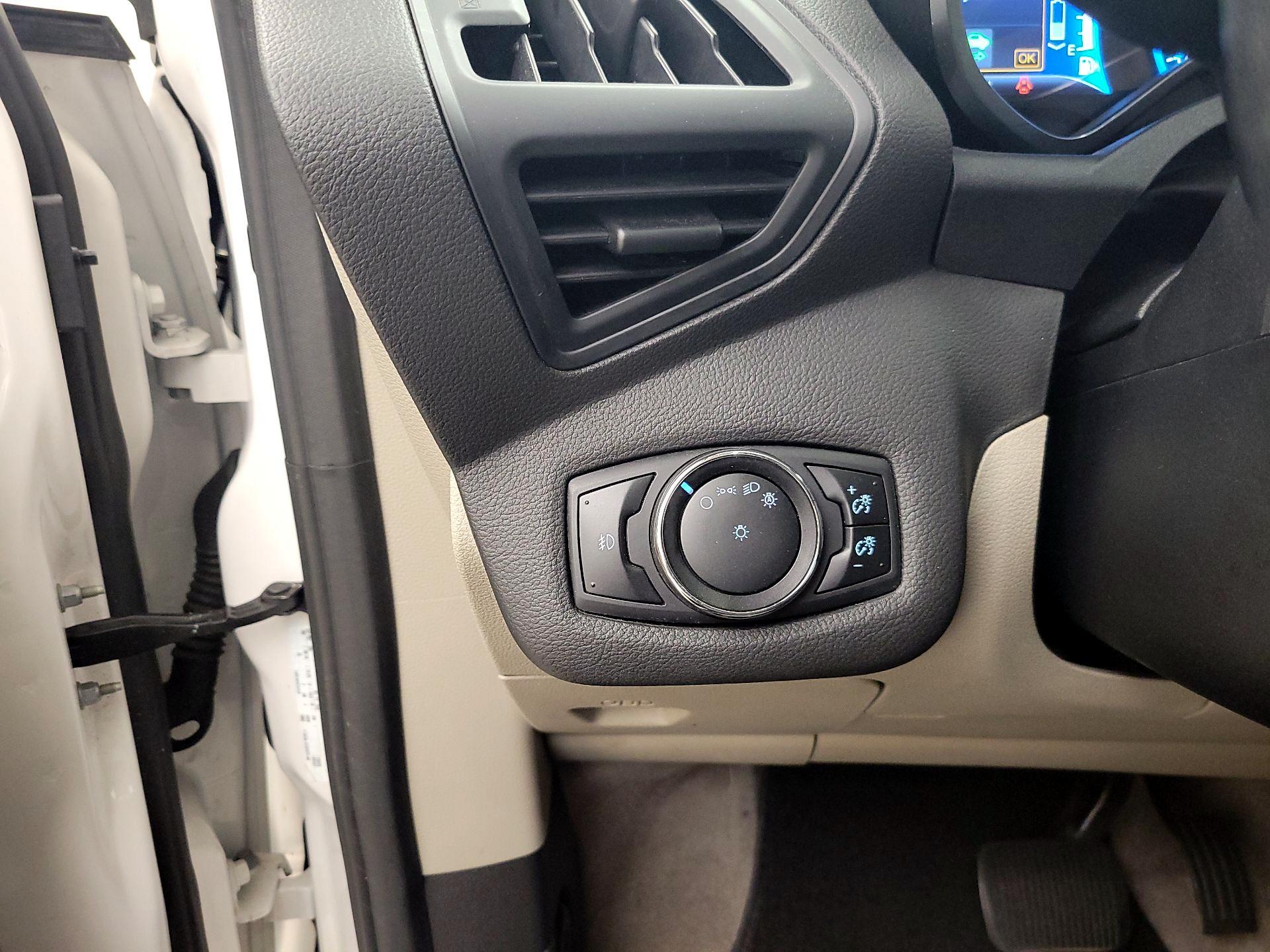 Thumbnail: 2014 Ford C-Max - 13