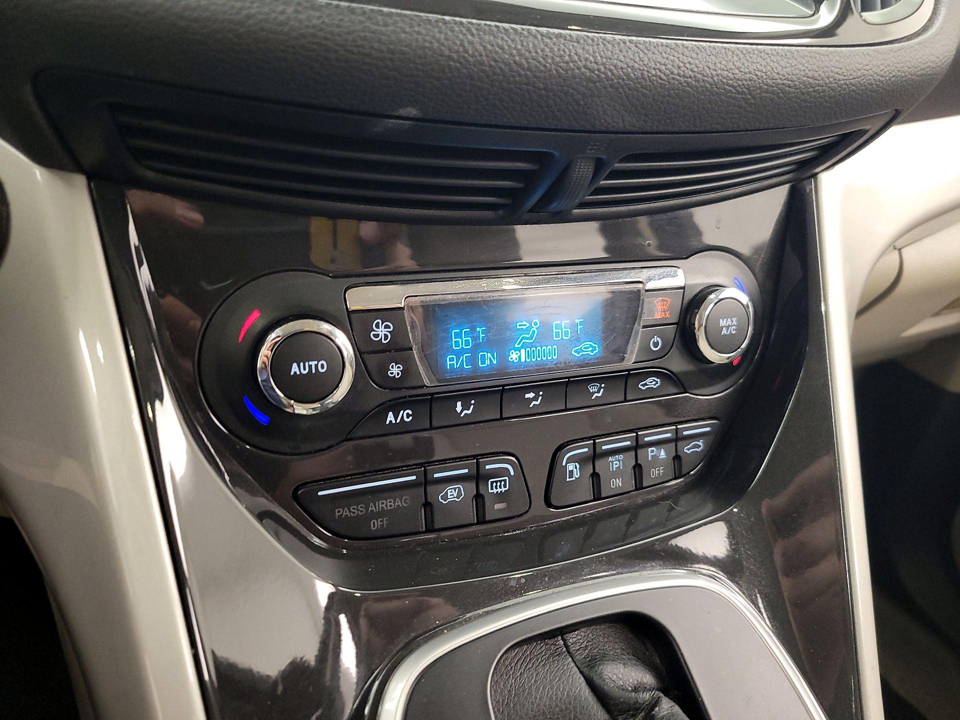 Thumbnail: 2014 Ford C-Max - 16