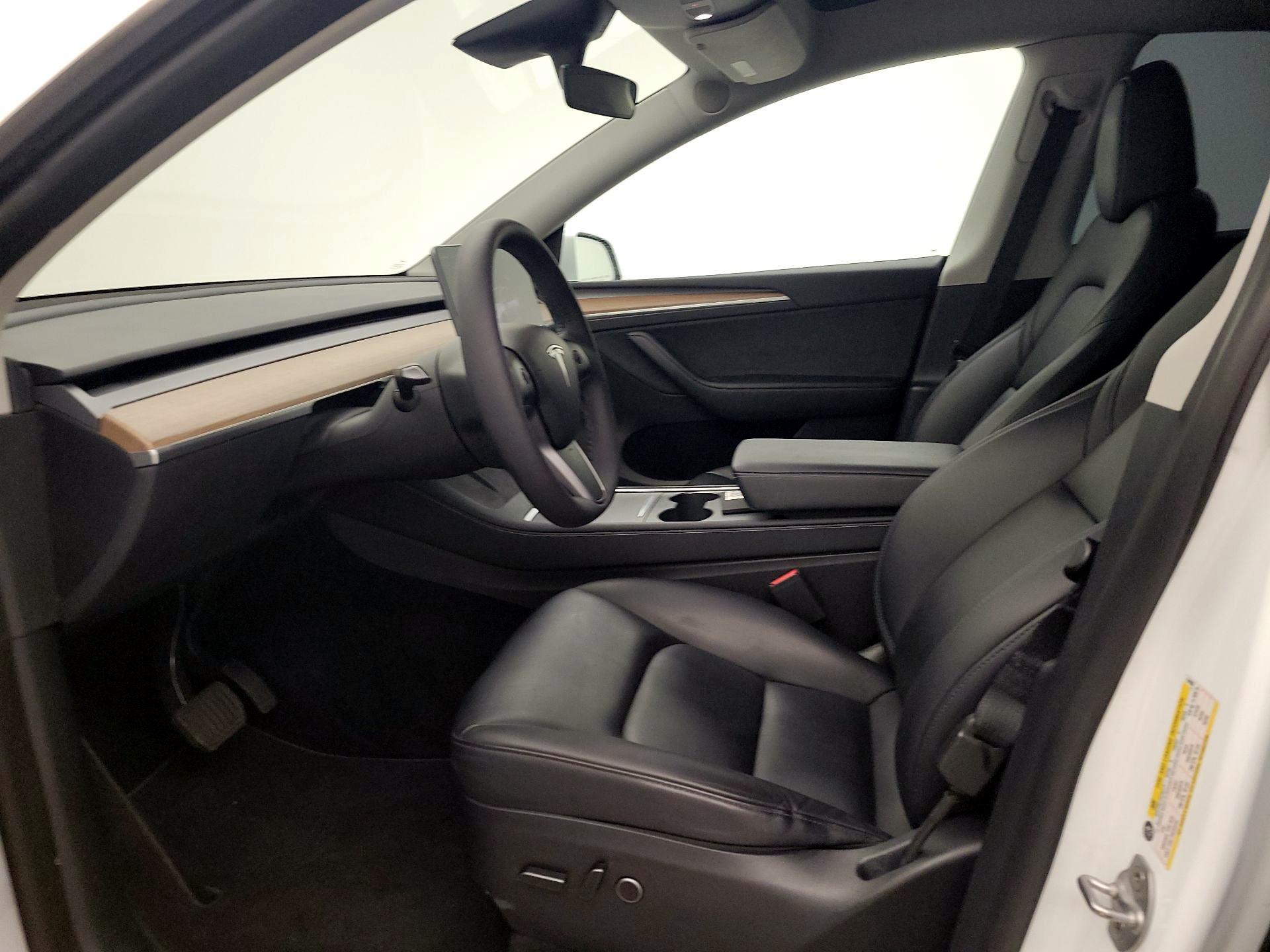 Thumbnail: 2023 Tesla Model Y - 11