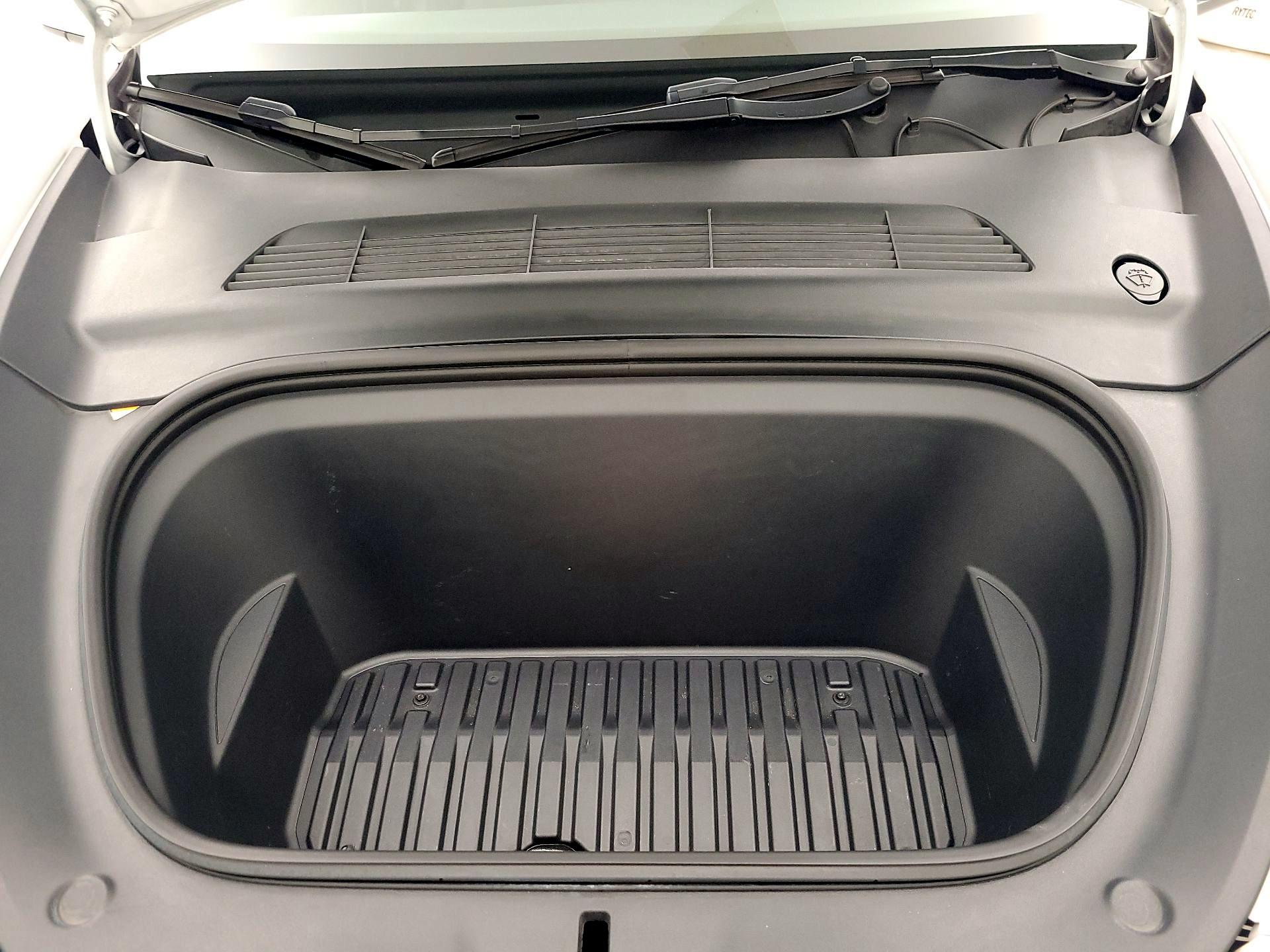 Thumbnail: 2023 Tesla Model Y - 19