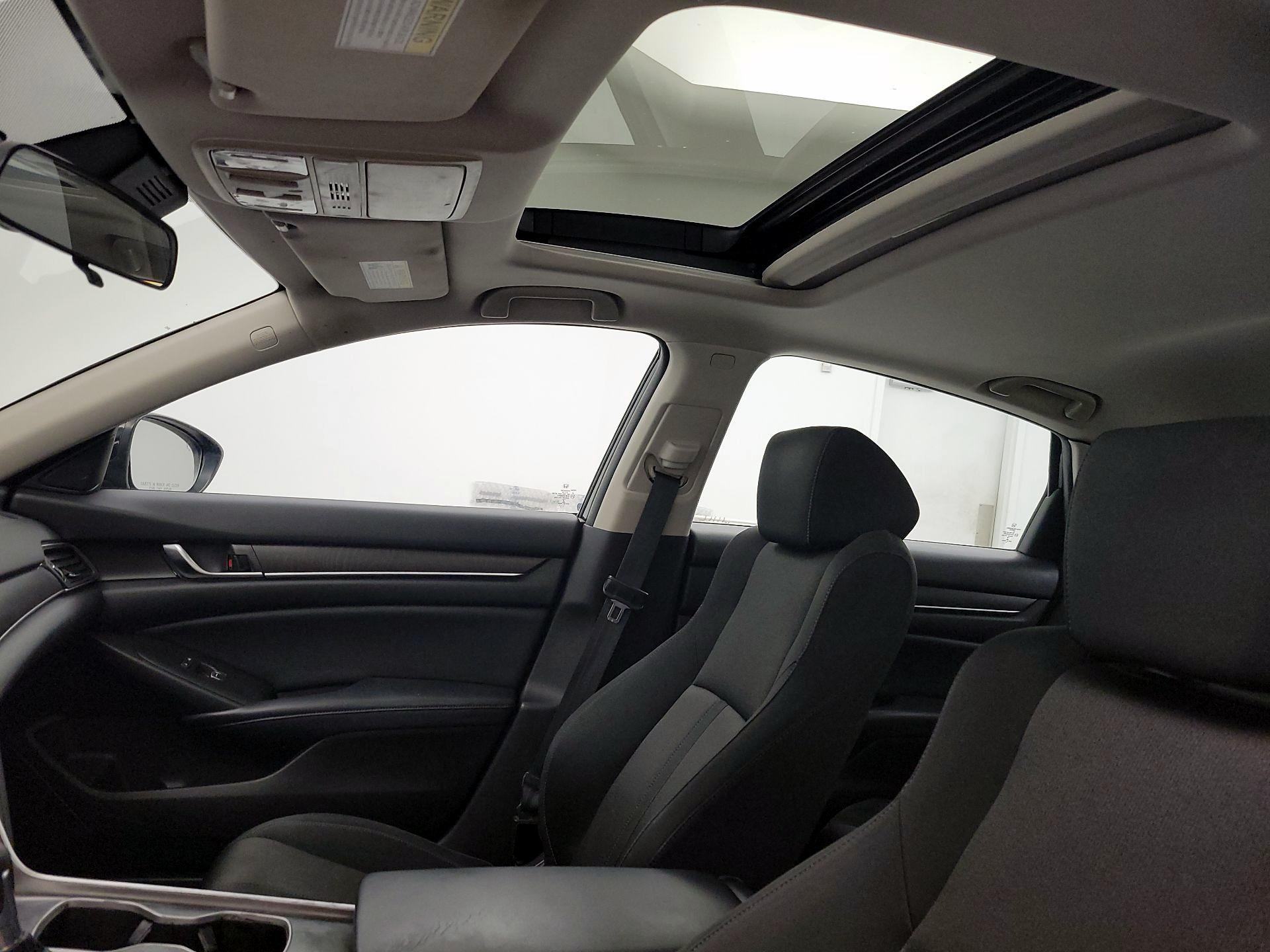 Thumbnail: 2018 Honda Accord - 19