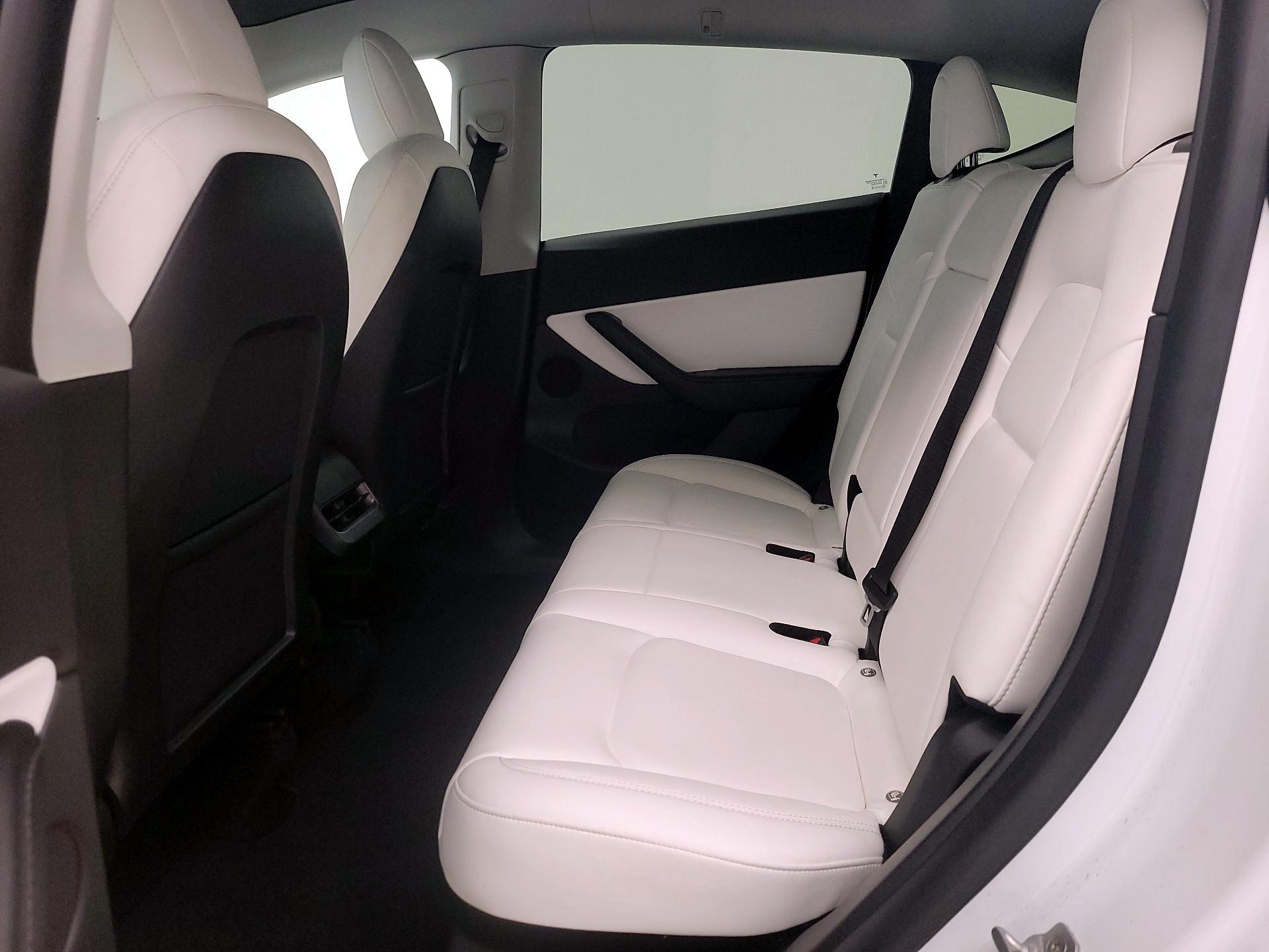 Thumbnail: 2022 Tesla Model Y - 18