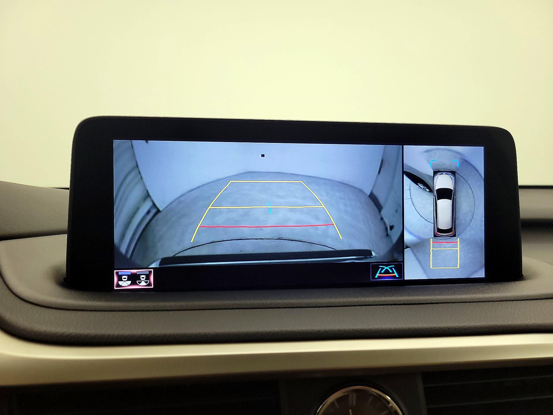 Thumbnail: 2021 Lexus RX - 15