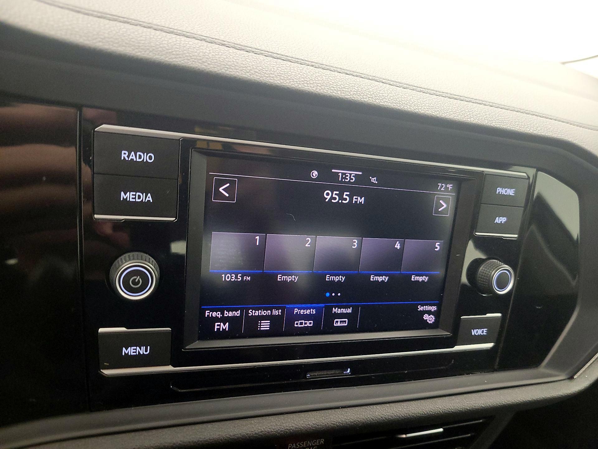 Thumbnail: 2020 Volkswagen Jetta - 15