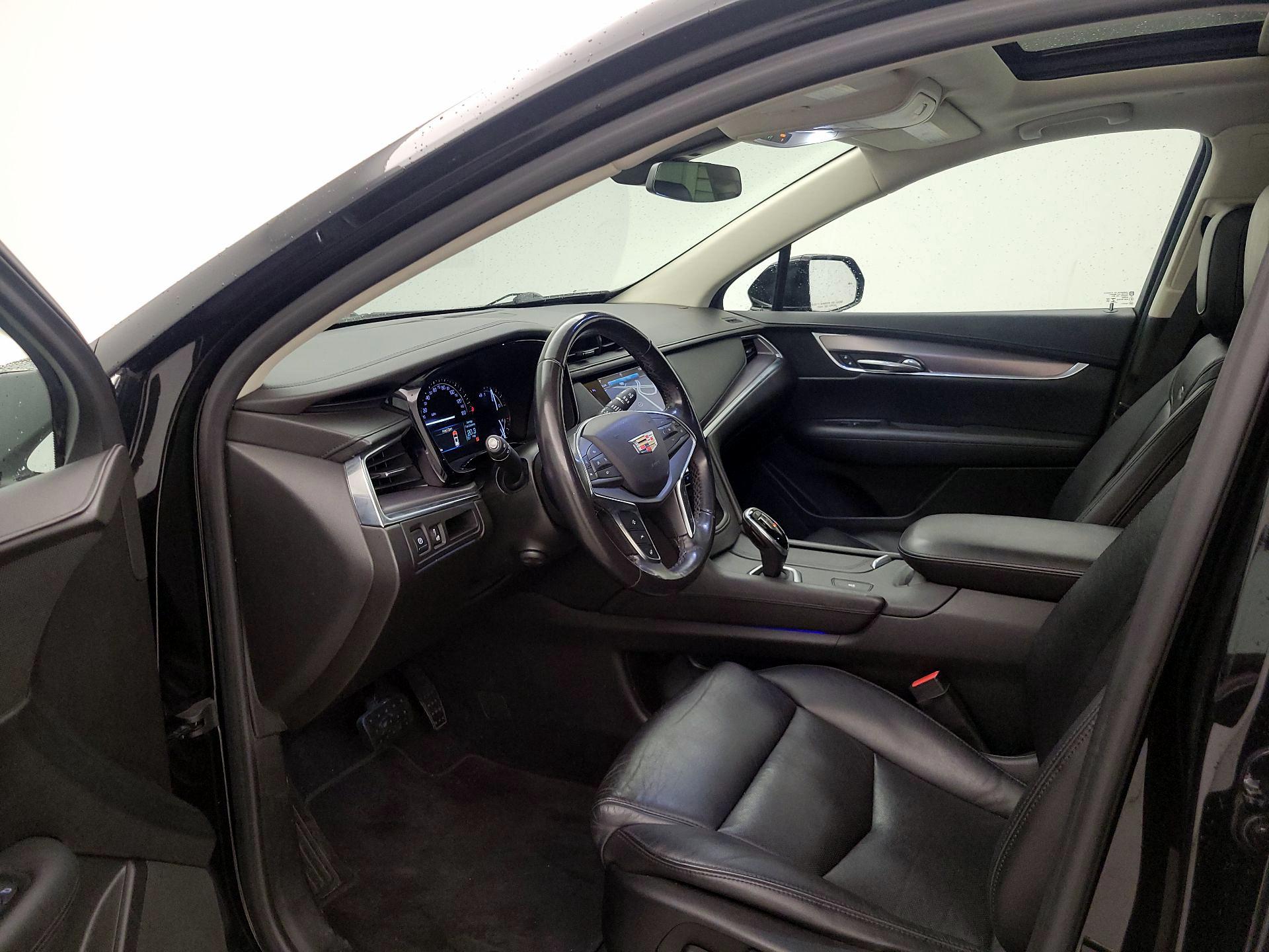 Thumbnail: 2018 Cadillac XT5 - 11