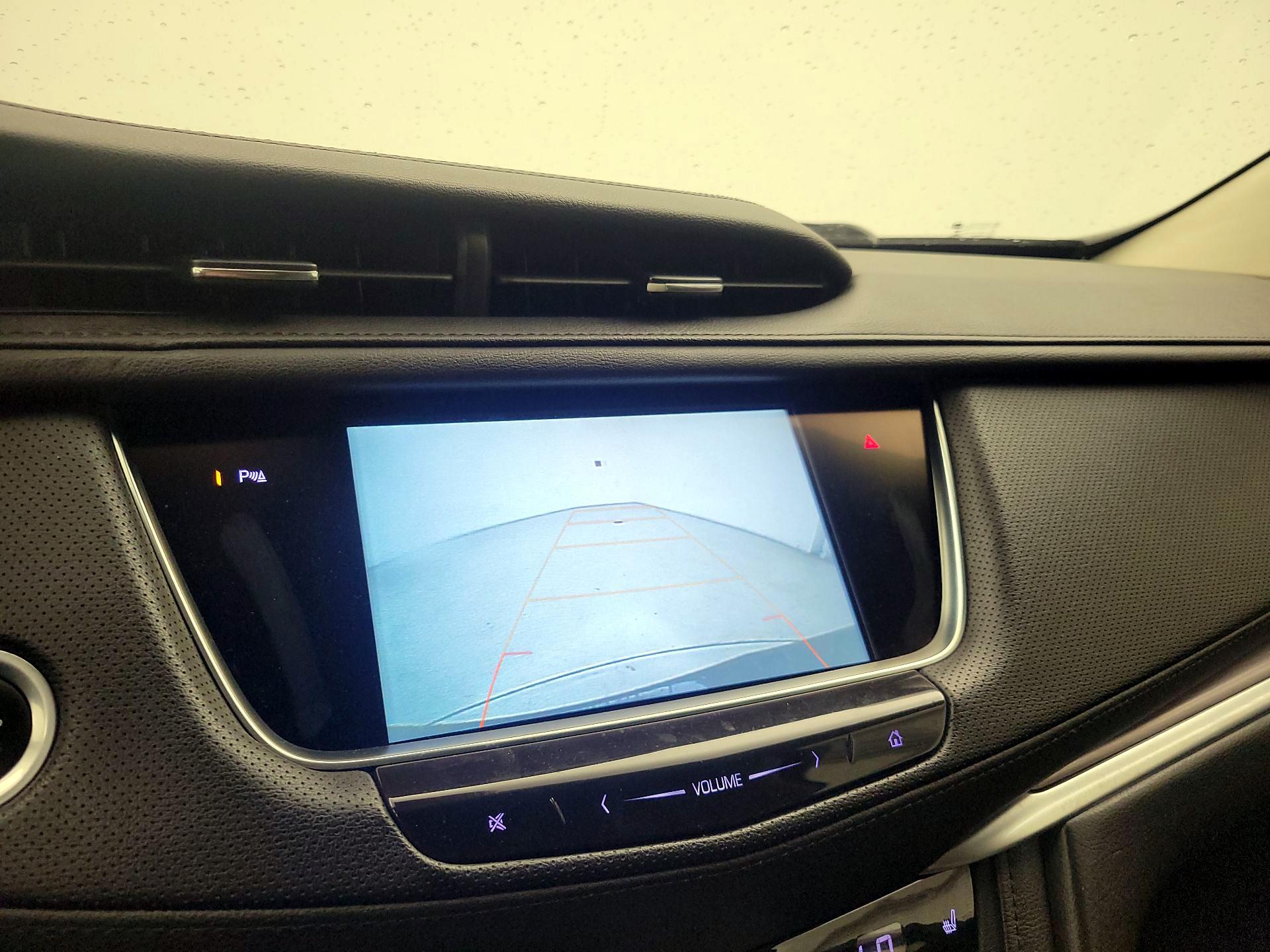 Thumbnail: 2018 Cadillac XT5 - 15