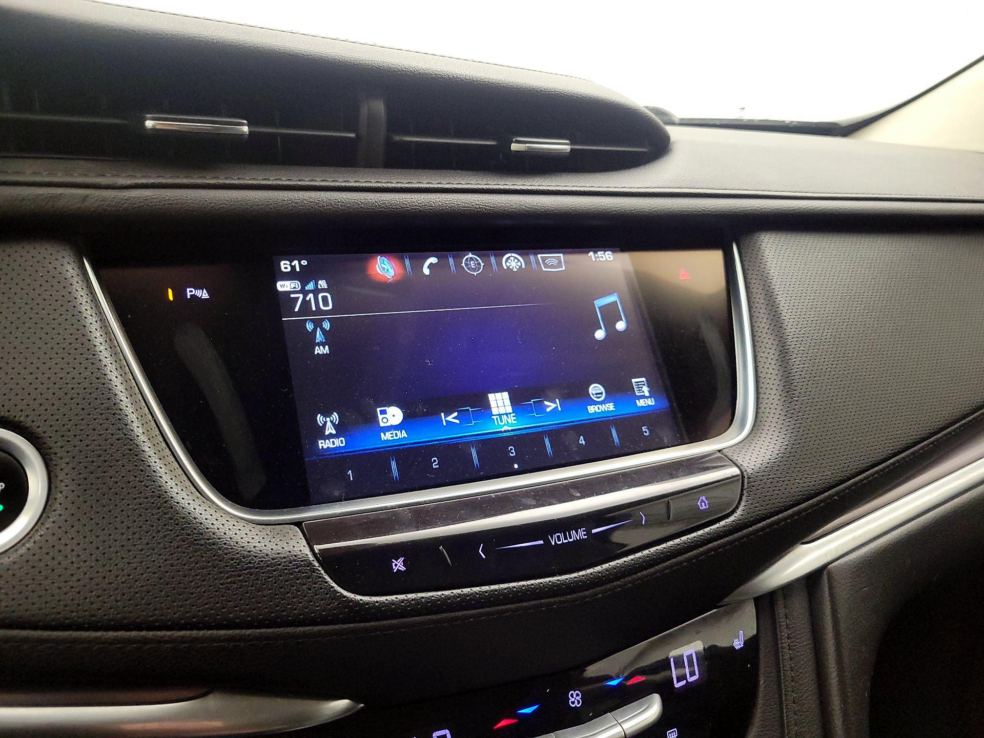 Thumbnail: 2018 Cadillac XT5 - 16