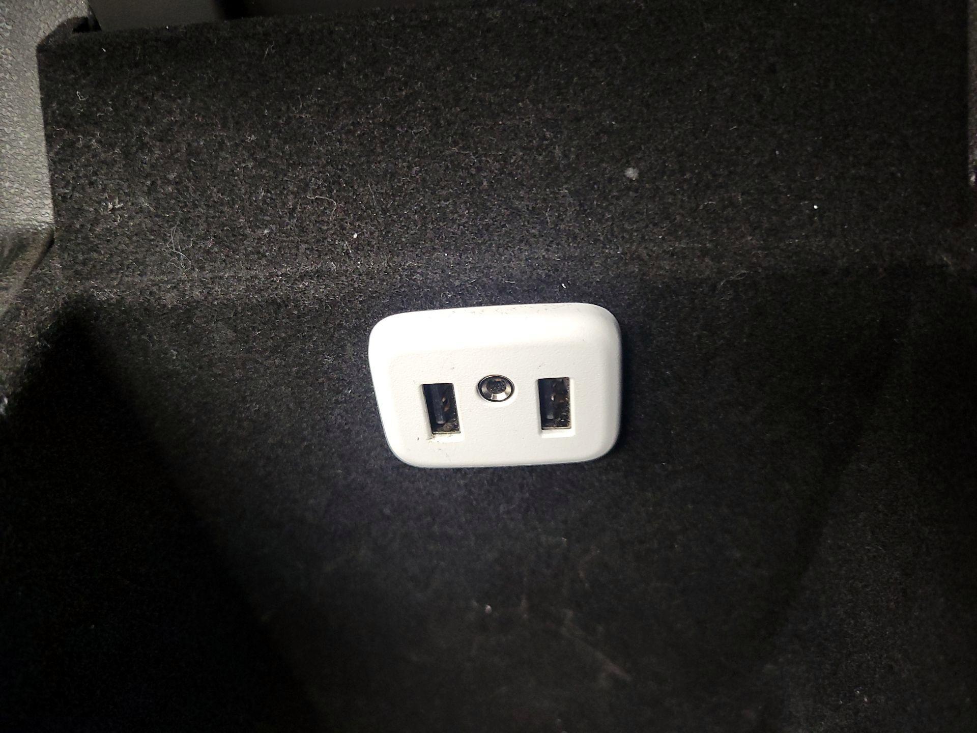 Thumbnail: 2018 Cadillac XT5 - 19