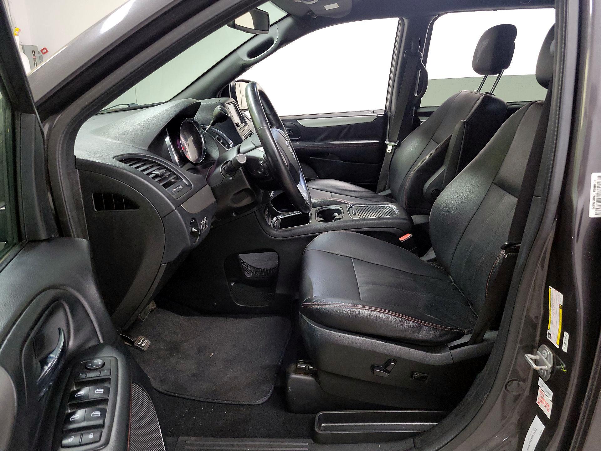 Thumbnail: 2019 Dodge Grand Caravan - 11