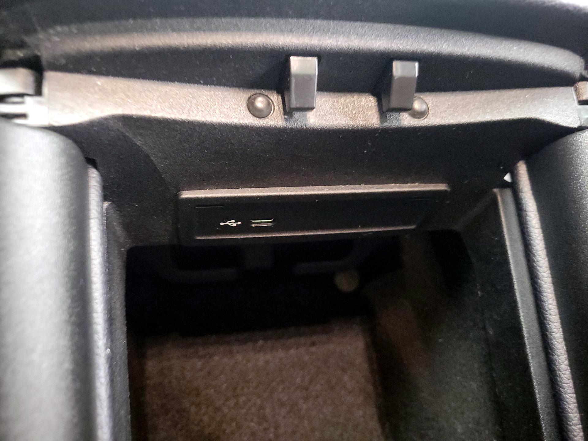 Thumbnail: 2021 Mercedes-Benz GLE - 18