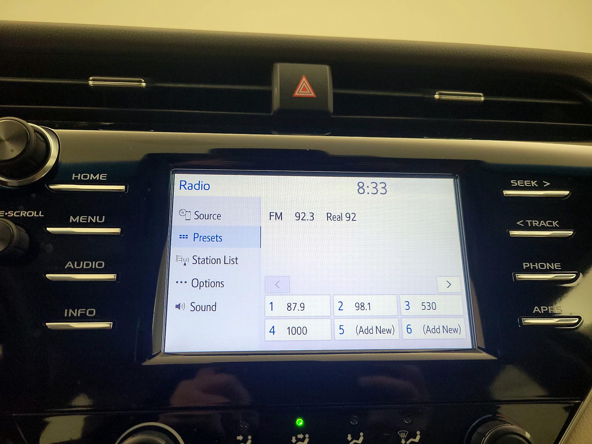 Thumbnail: 2018 Toyota Camry - 13