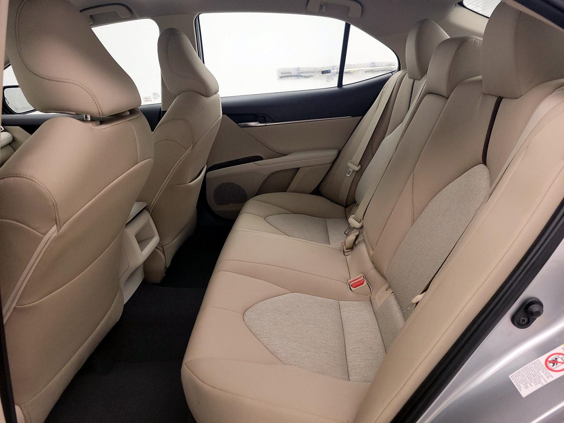 Thumbnail: 2018 Toyota Camry - 17