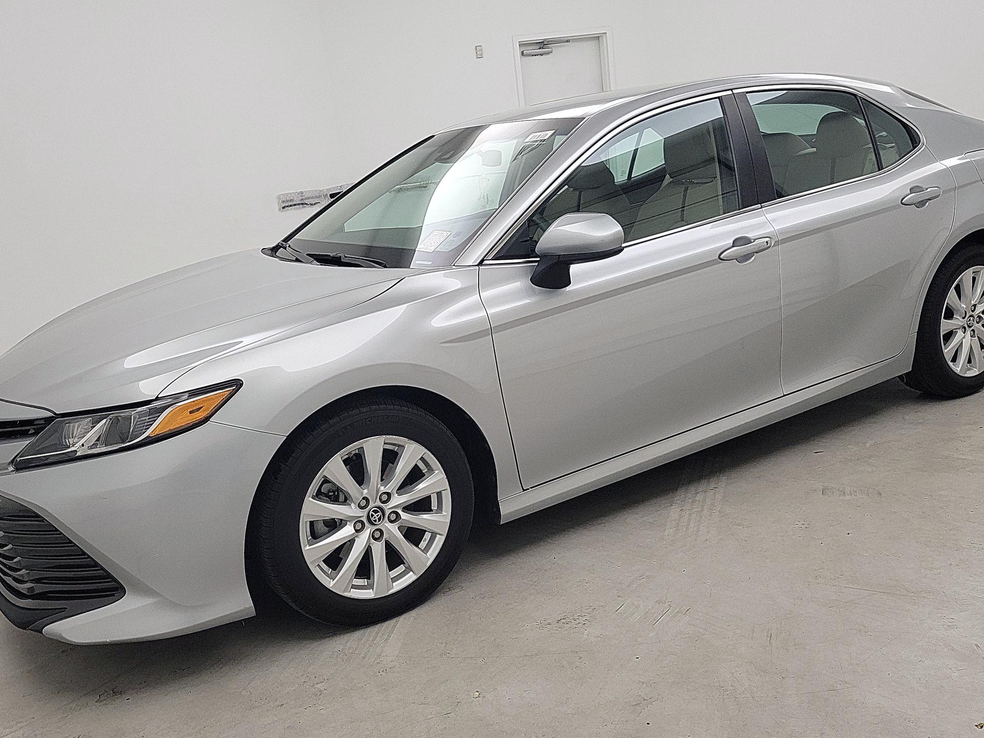 Thumbnail: 2018 Toyota Camry - 3