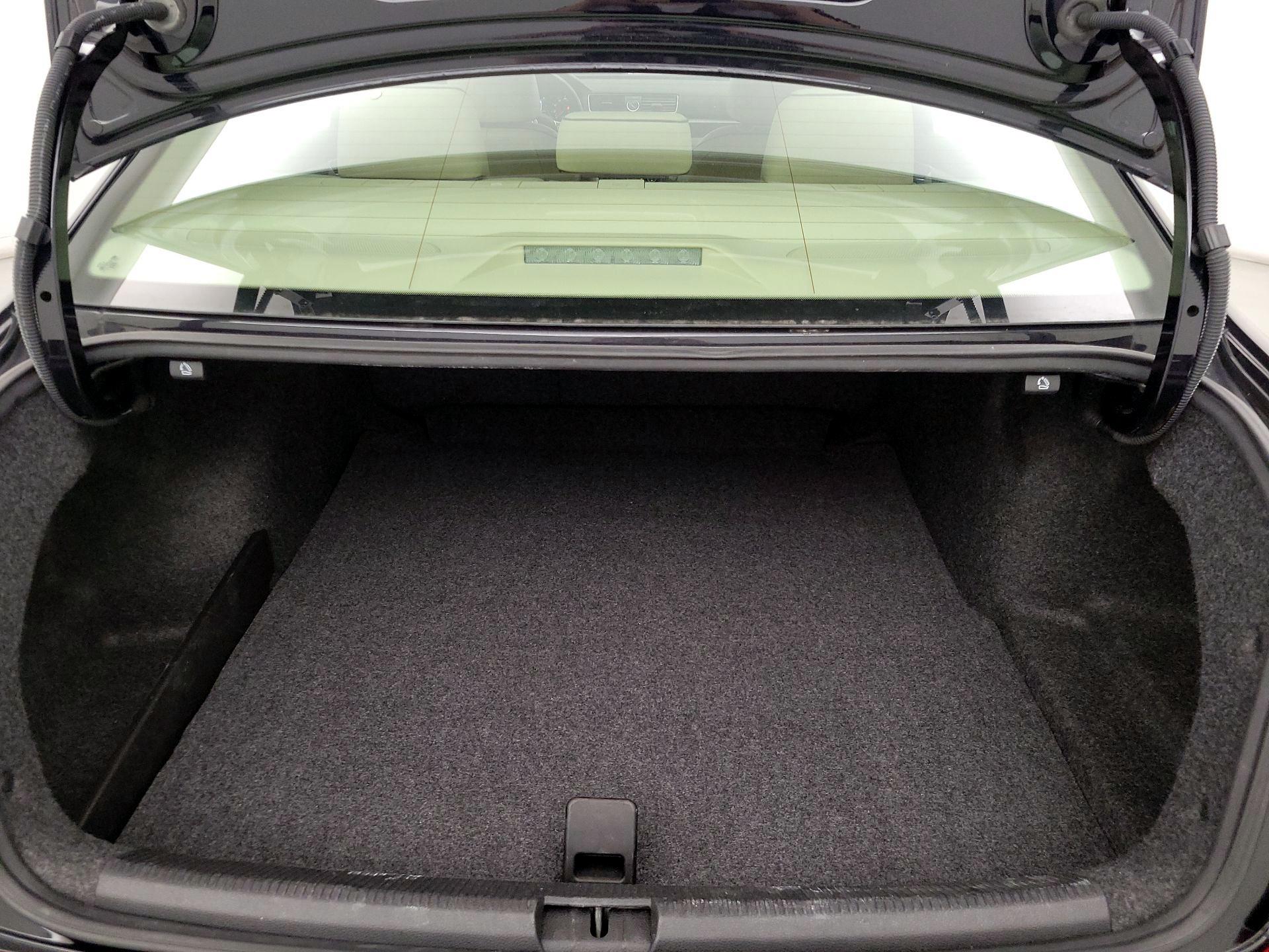 Thumbnail: 2017 Volkswagen Passat - 20