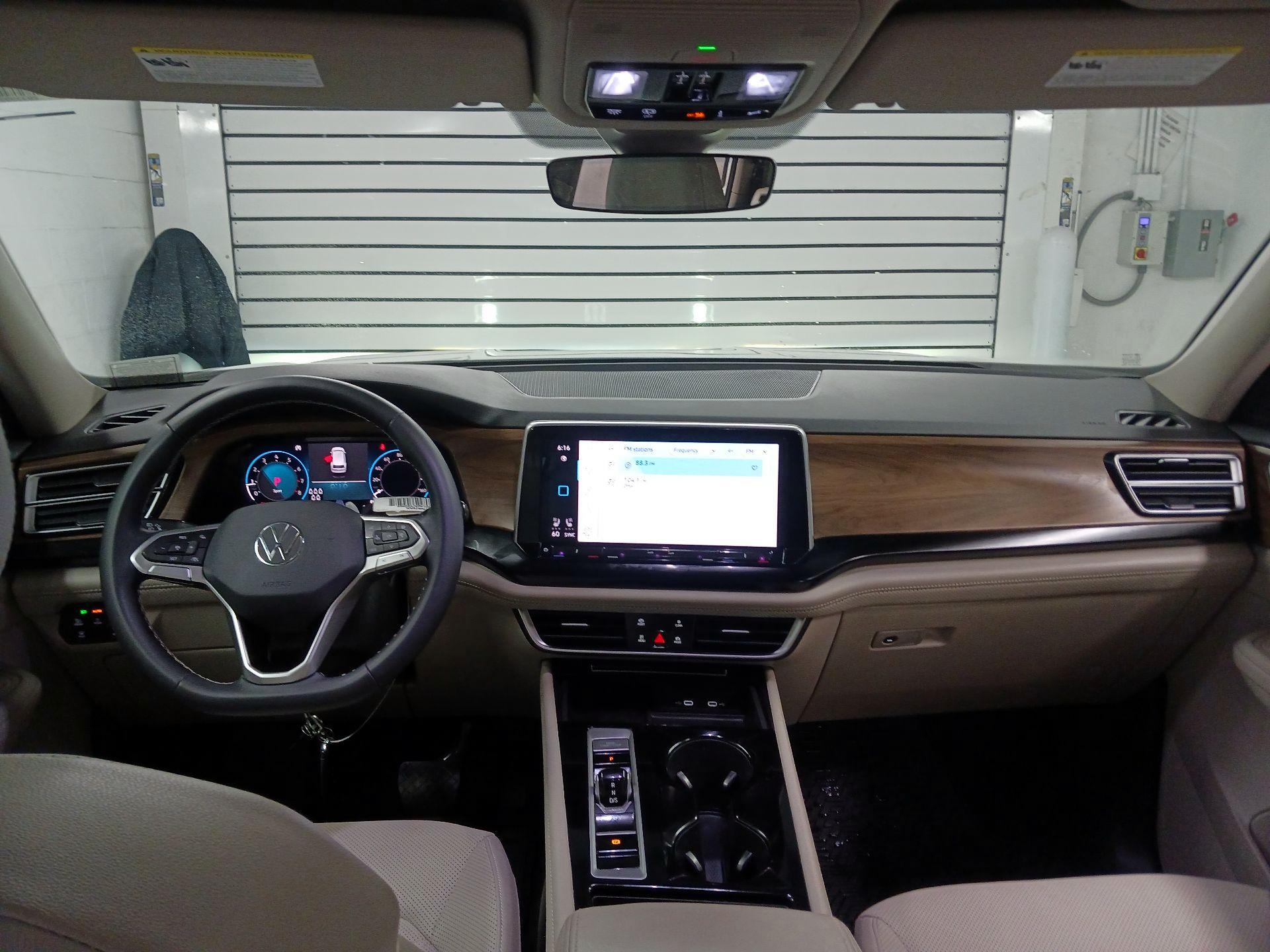 Thumbnail: 2024 Volkswagen Atlas - 9