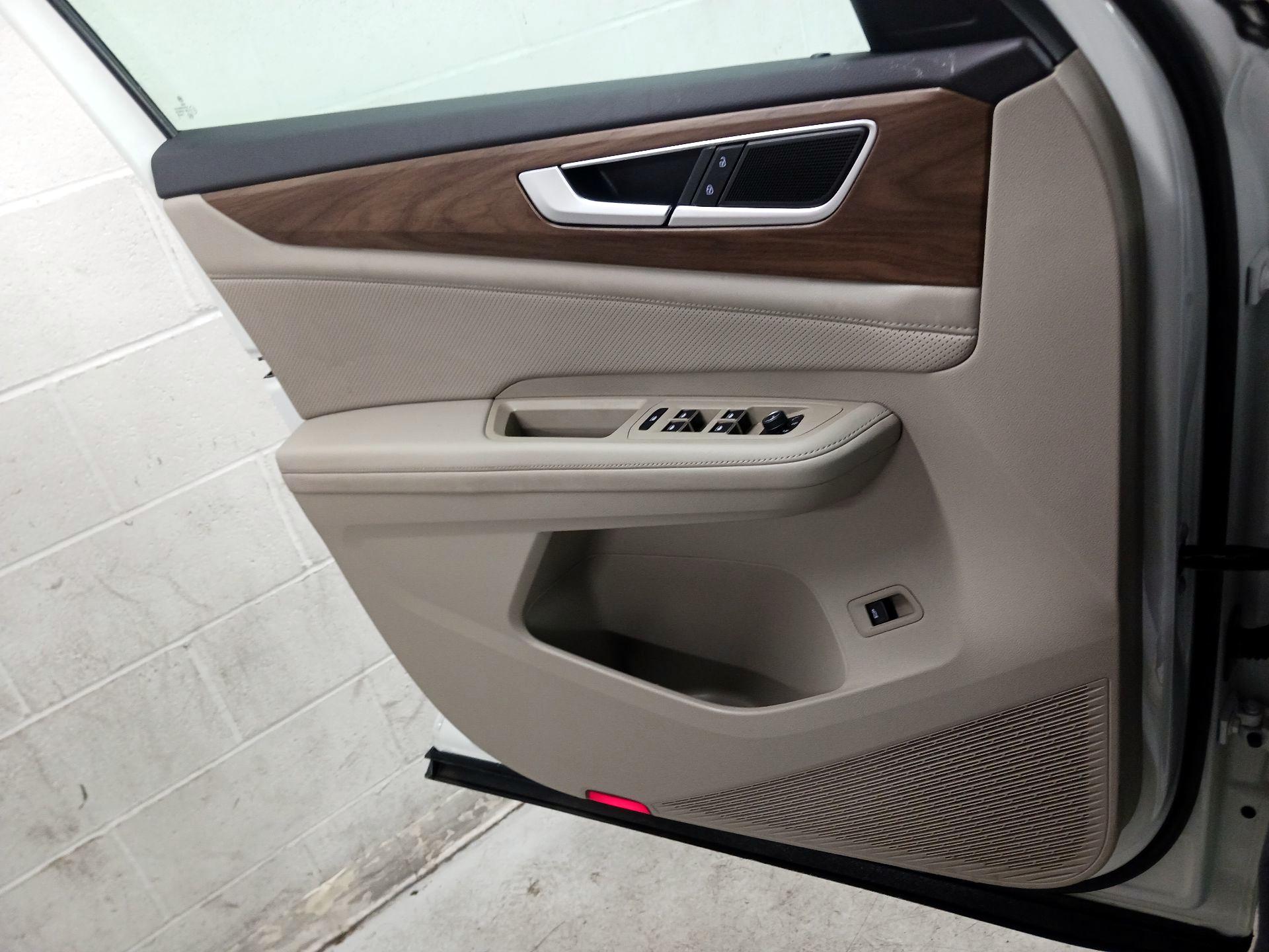 Thumbnail: 2024 Volkswagen Atlas - 12