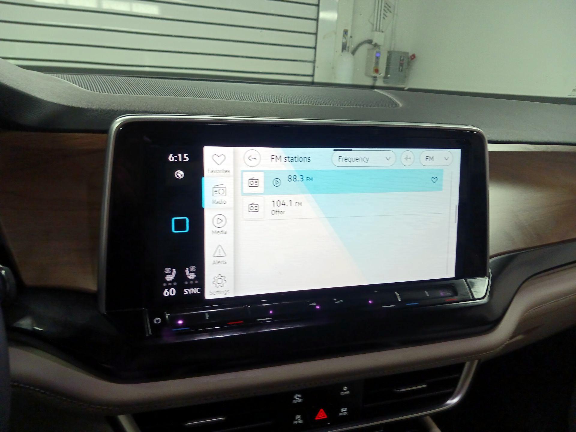 Thumbnail: 2024 Volkswagen Atlas - 14