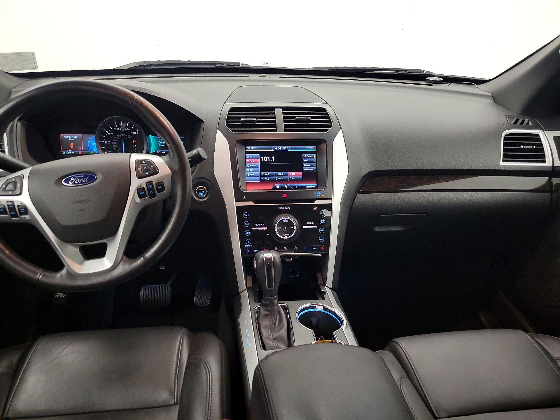 Thumbnail: 2015 Ford Explorer - 9