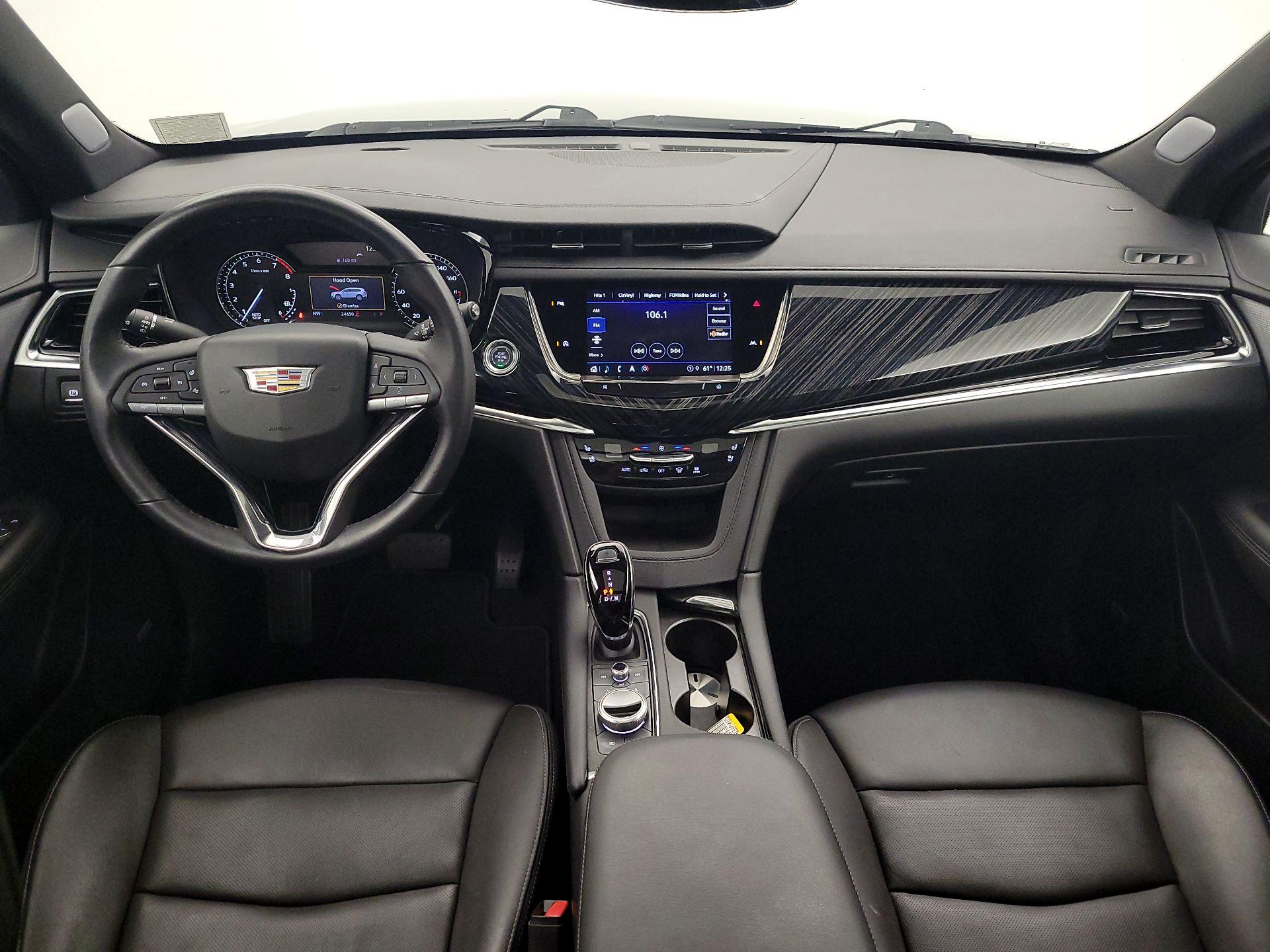 Thumbnail: 2025 Cadillac XT6 - 9