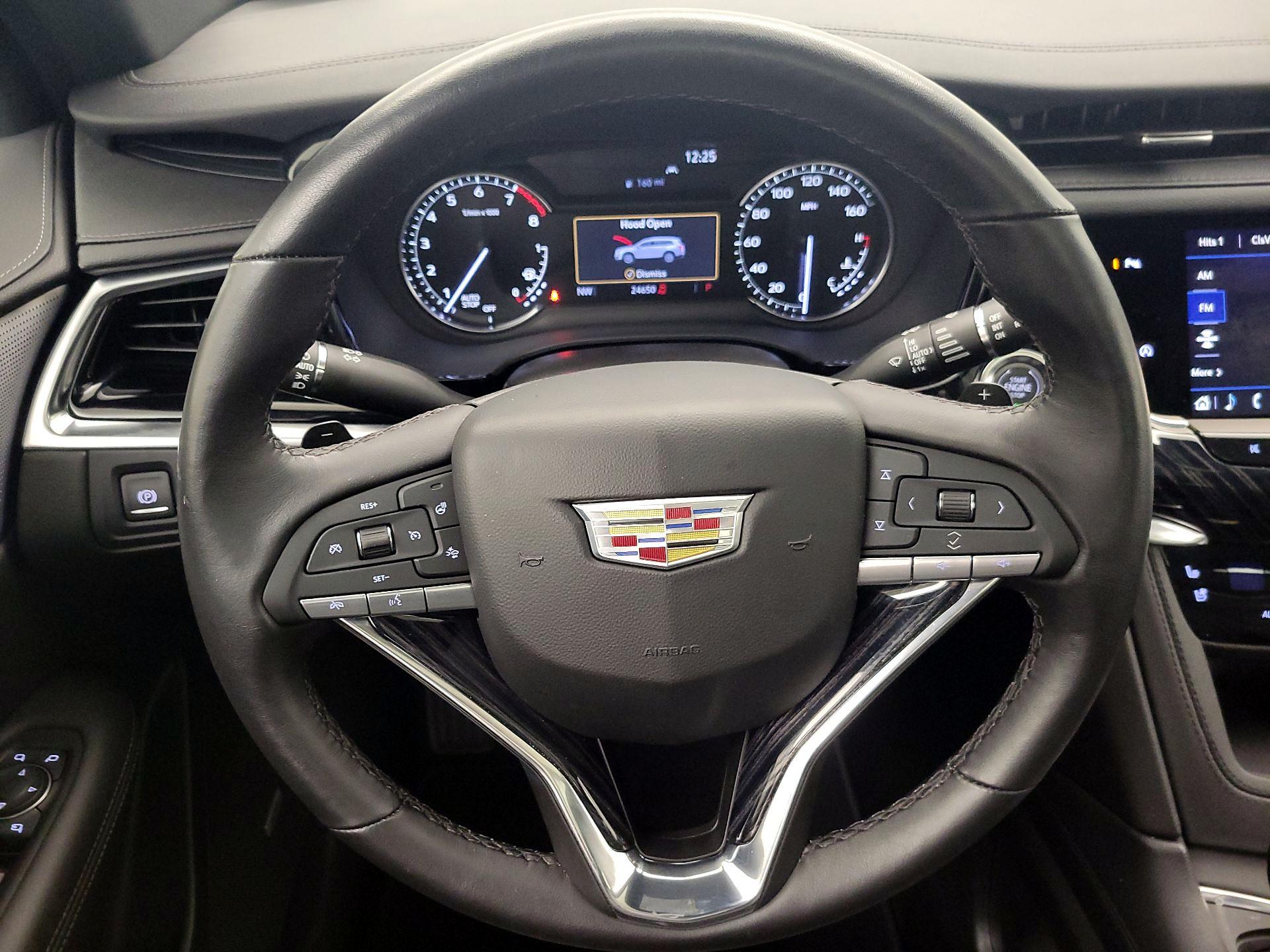 Thumbnail: 2025 Cadillac XT6 - 10