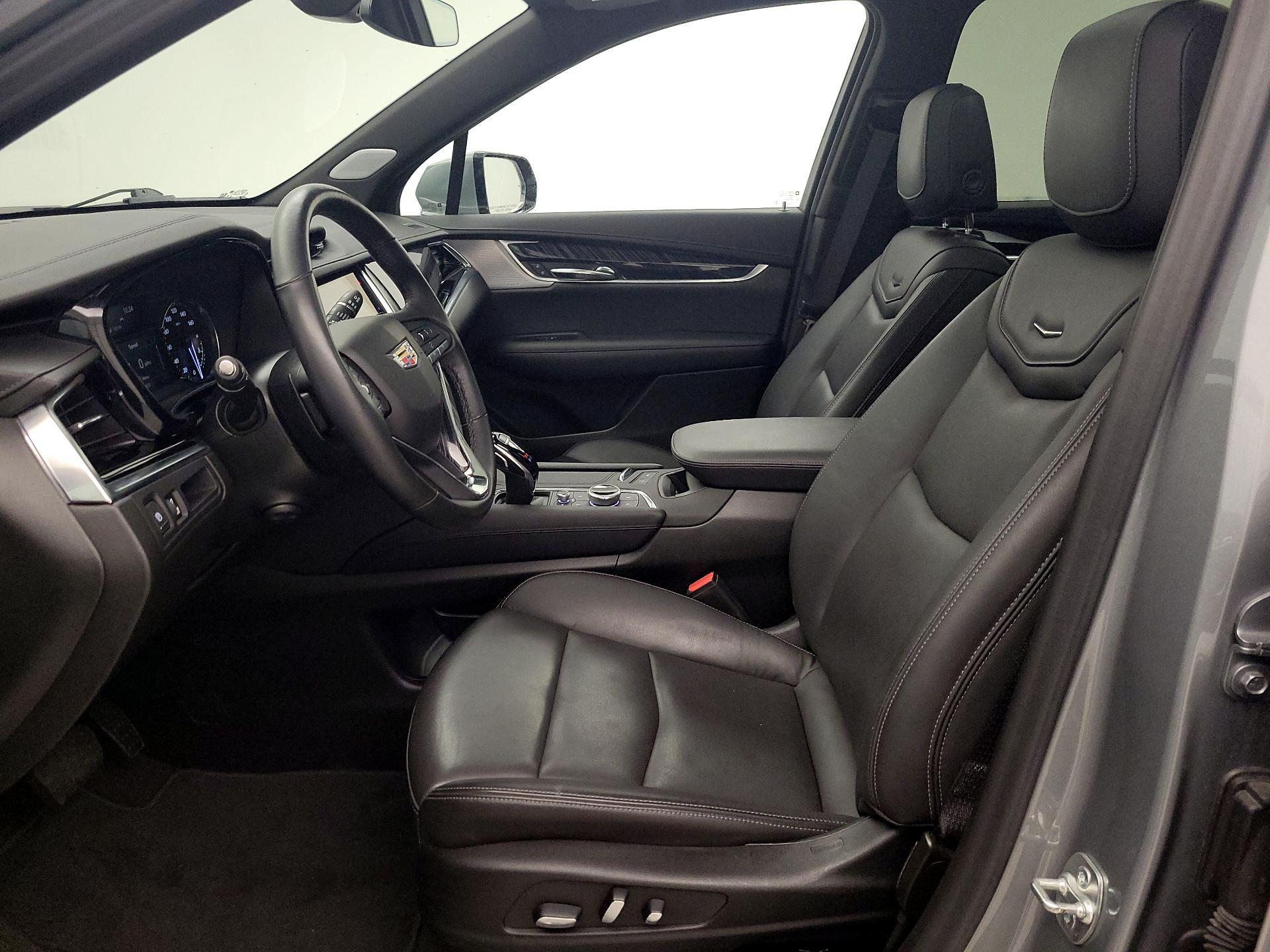 Thumbnail: 2025 Cadillac XT6 - 11