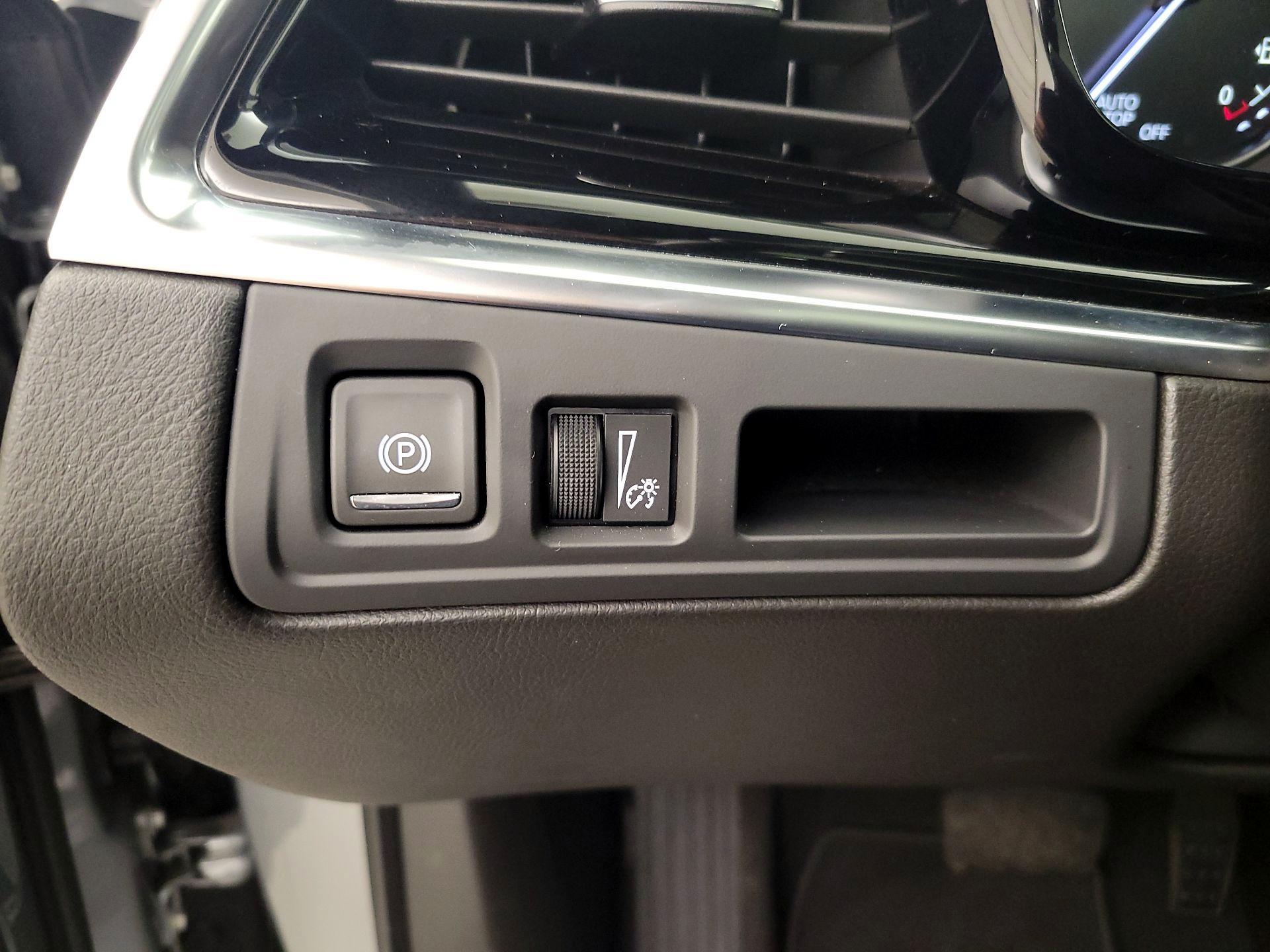 Thumbnail: 2025 Cadillac XT6 - 13