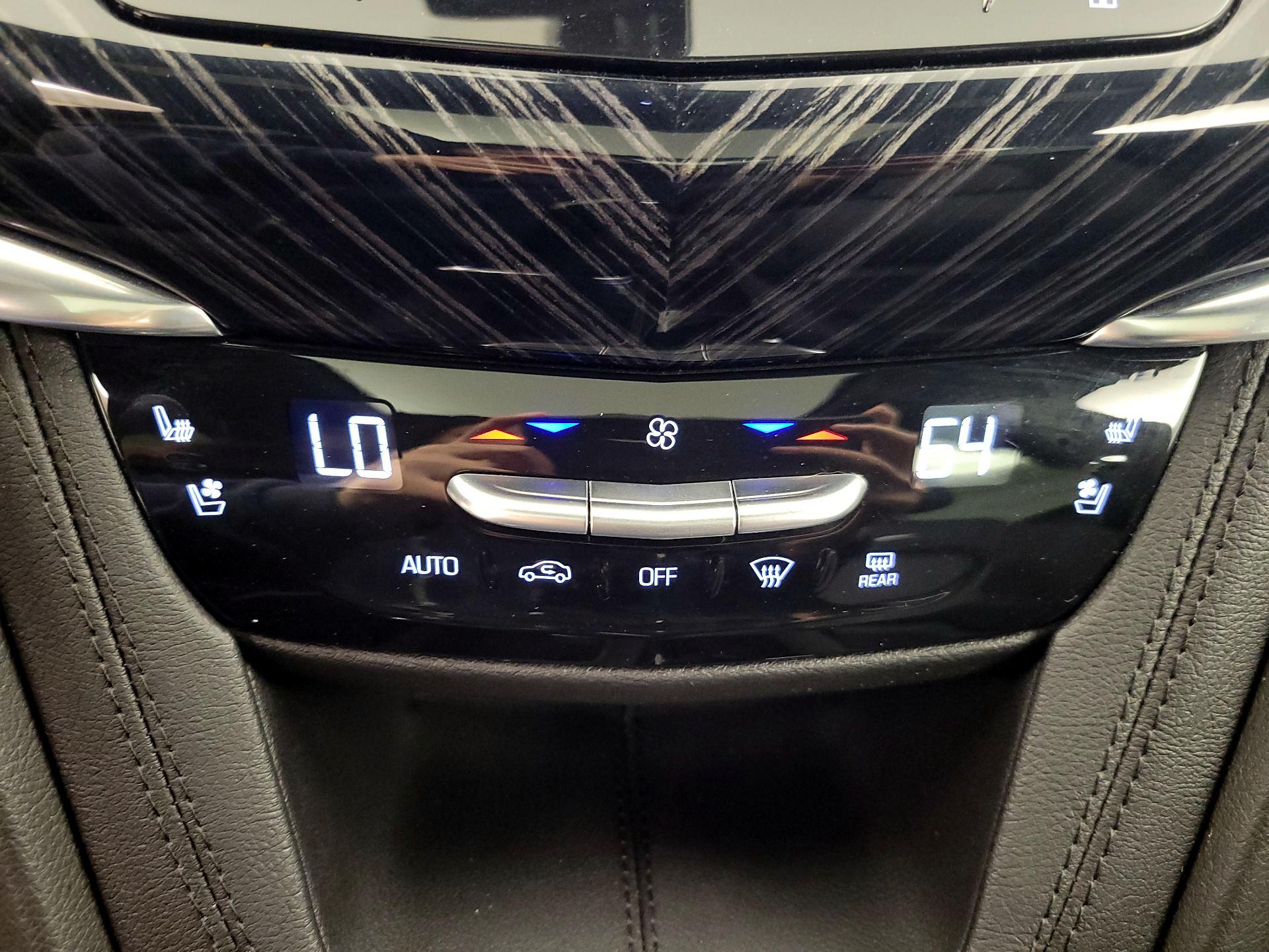 Thumbnail: 2025 Cadillac XT6 - 16