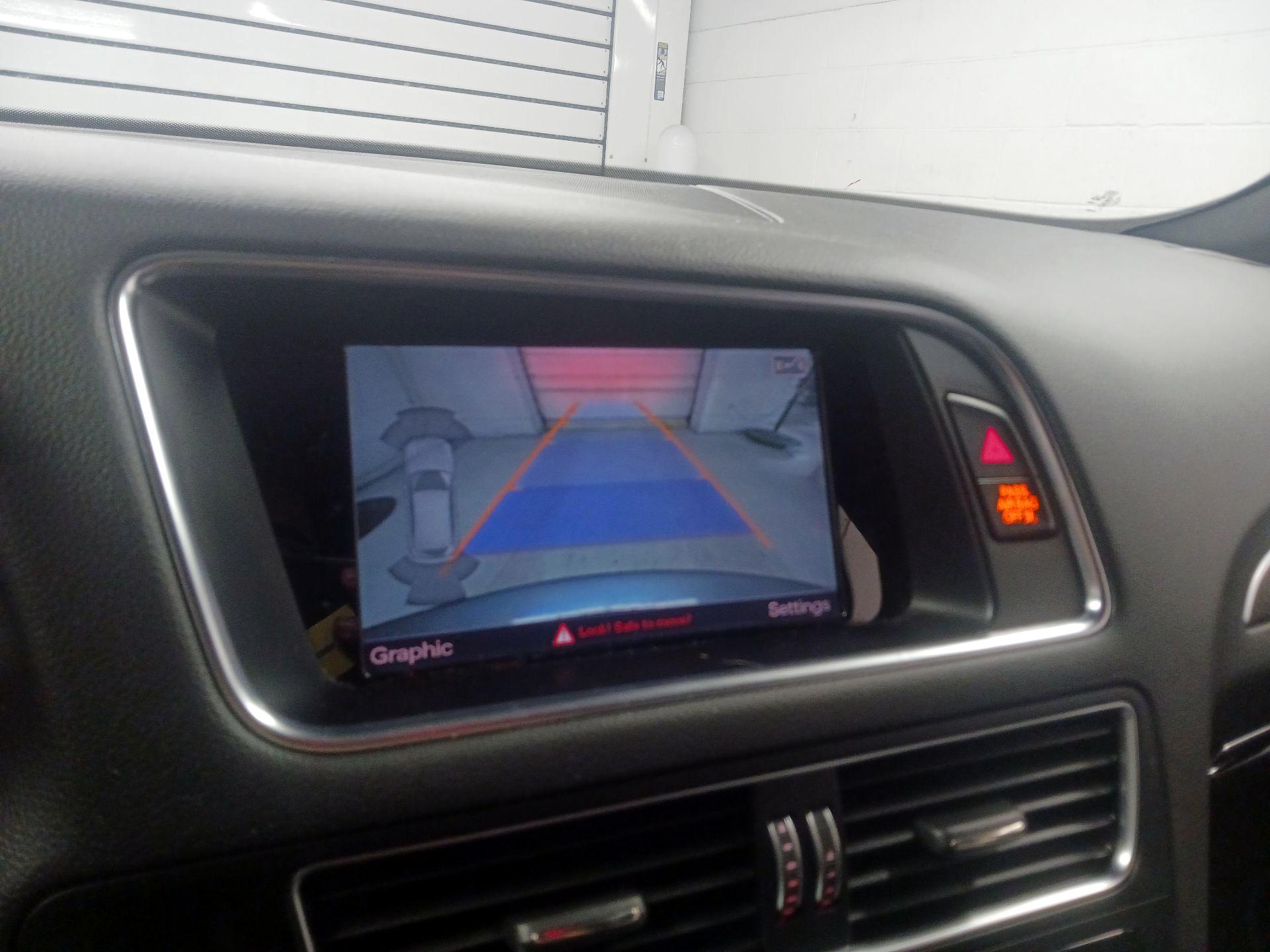 Thumbnail: 2016 Audi Q5 - 11