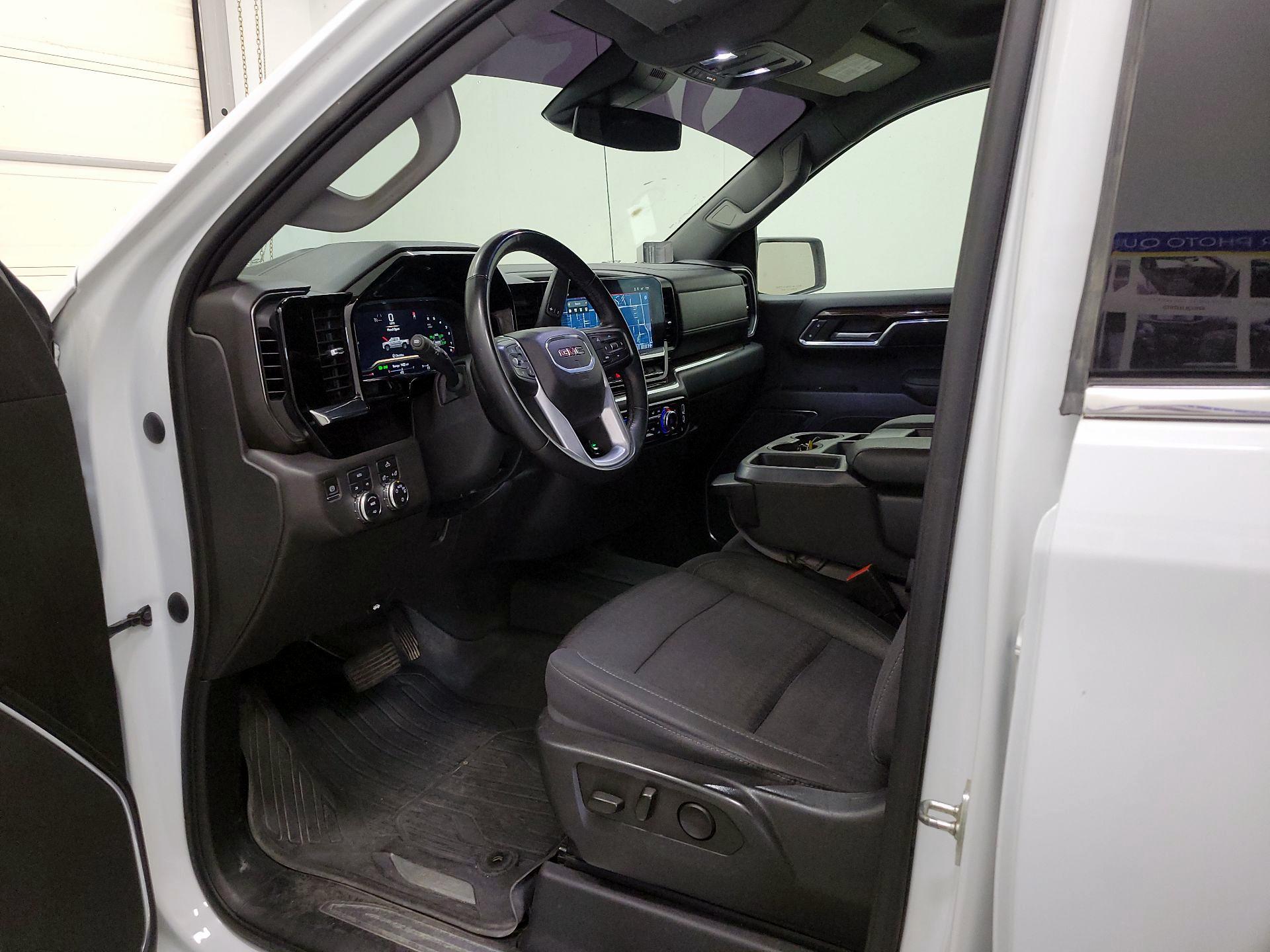 Thumbnail: 2023 GMC Sierra 1500 - 11