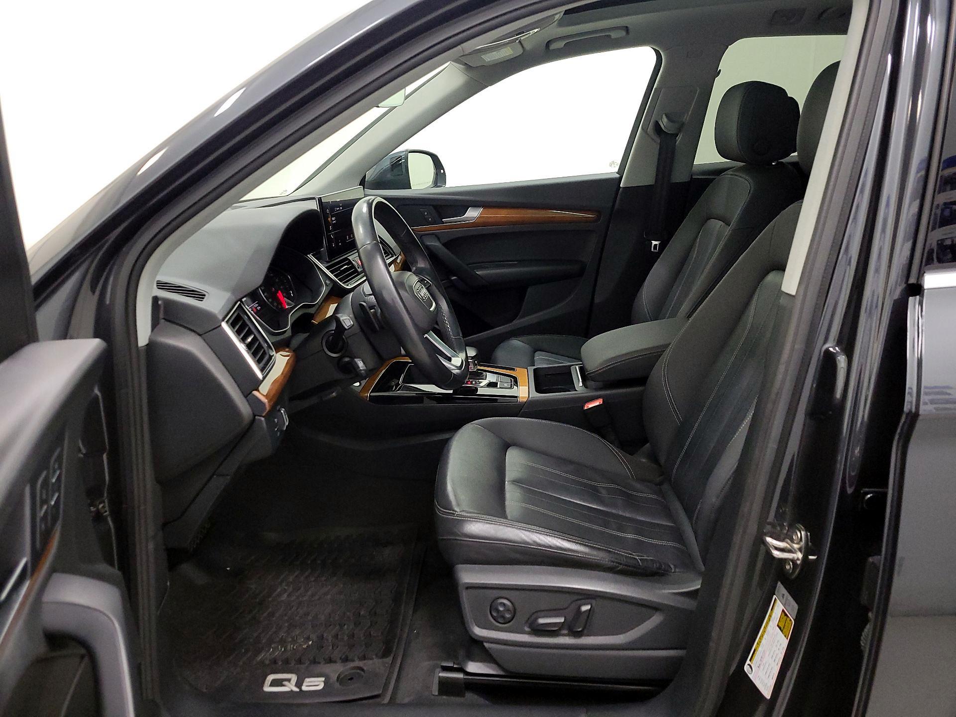 Thumbnail: 2021 Audi Q5 - 11