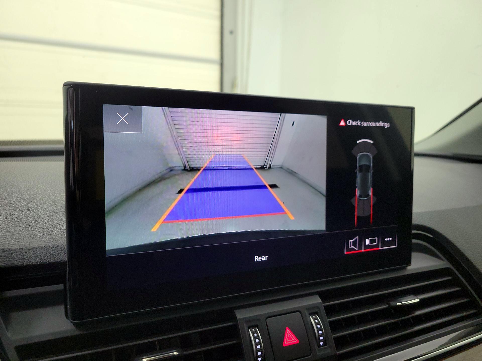 Thumbnail: 2021 Audi Q5 - 14