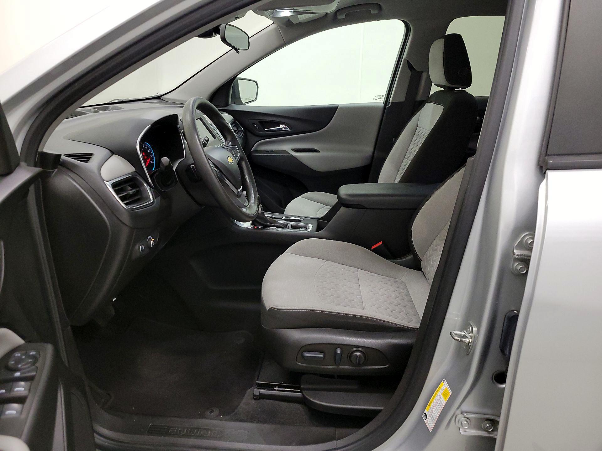 Thumbnail: 2022 Chevrolet Equinox - 11