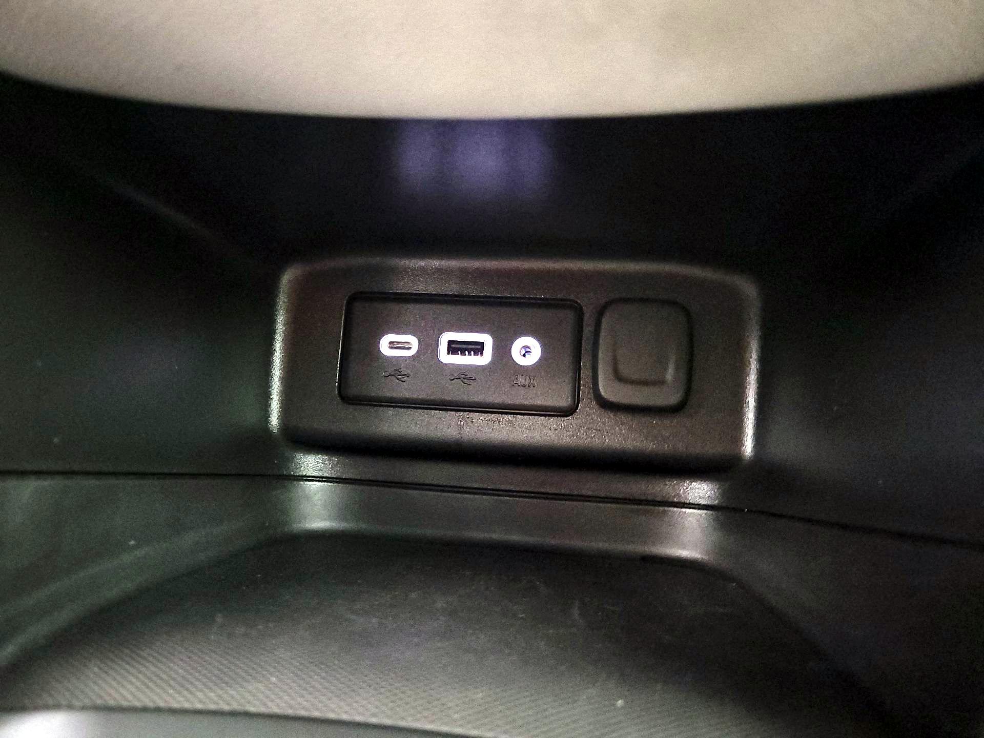 Thumbnail: 2022 Chevrolet Equinox - 18