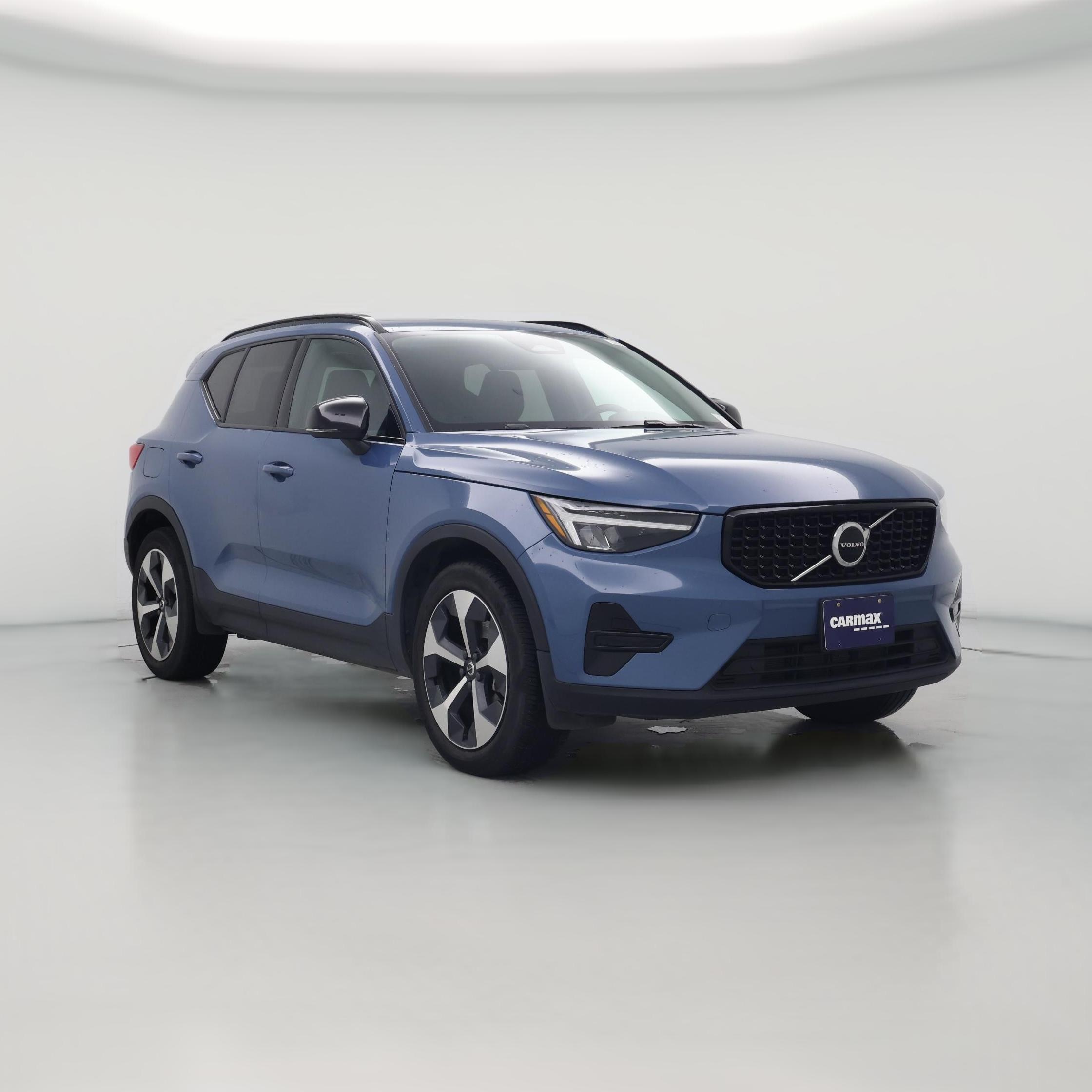Thumbnail: 2024 Volvo XC40 - 1