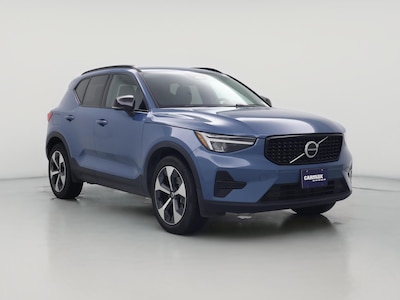 2024 Volvo XC40 B5 Core Dark Theme